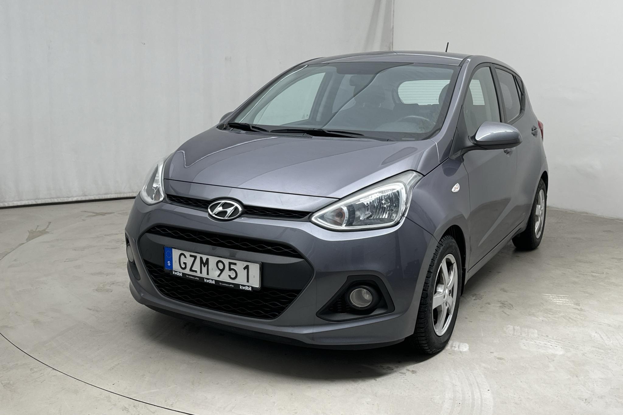 Hyundai i10 1.0 (66hk) - 129 860 km - Manualna - Dark Grey - 2016