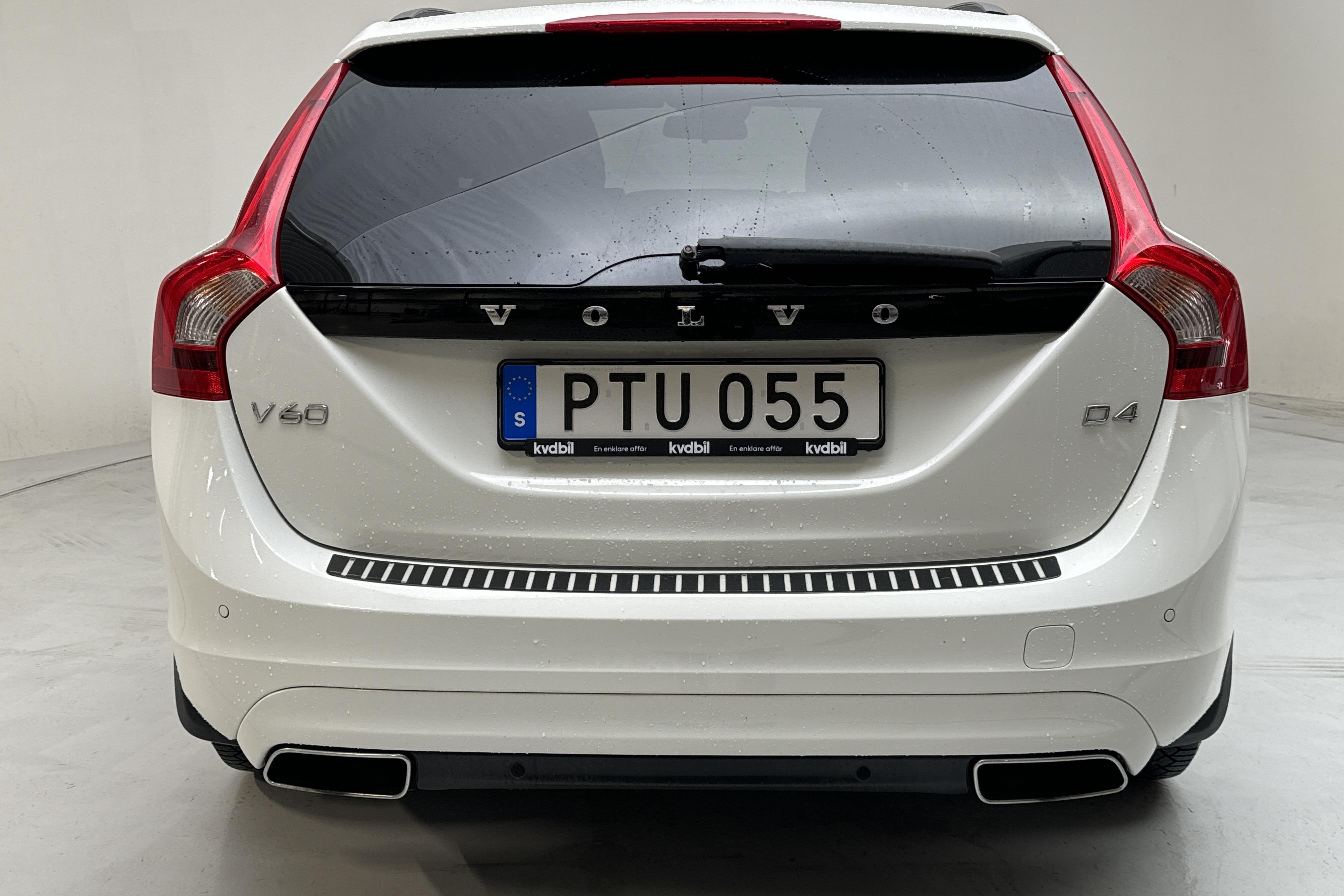 Volvo V60 D4 (181hk) - 206 600 km - Automatic - white - 2014