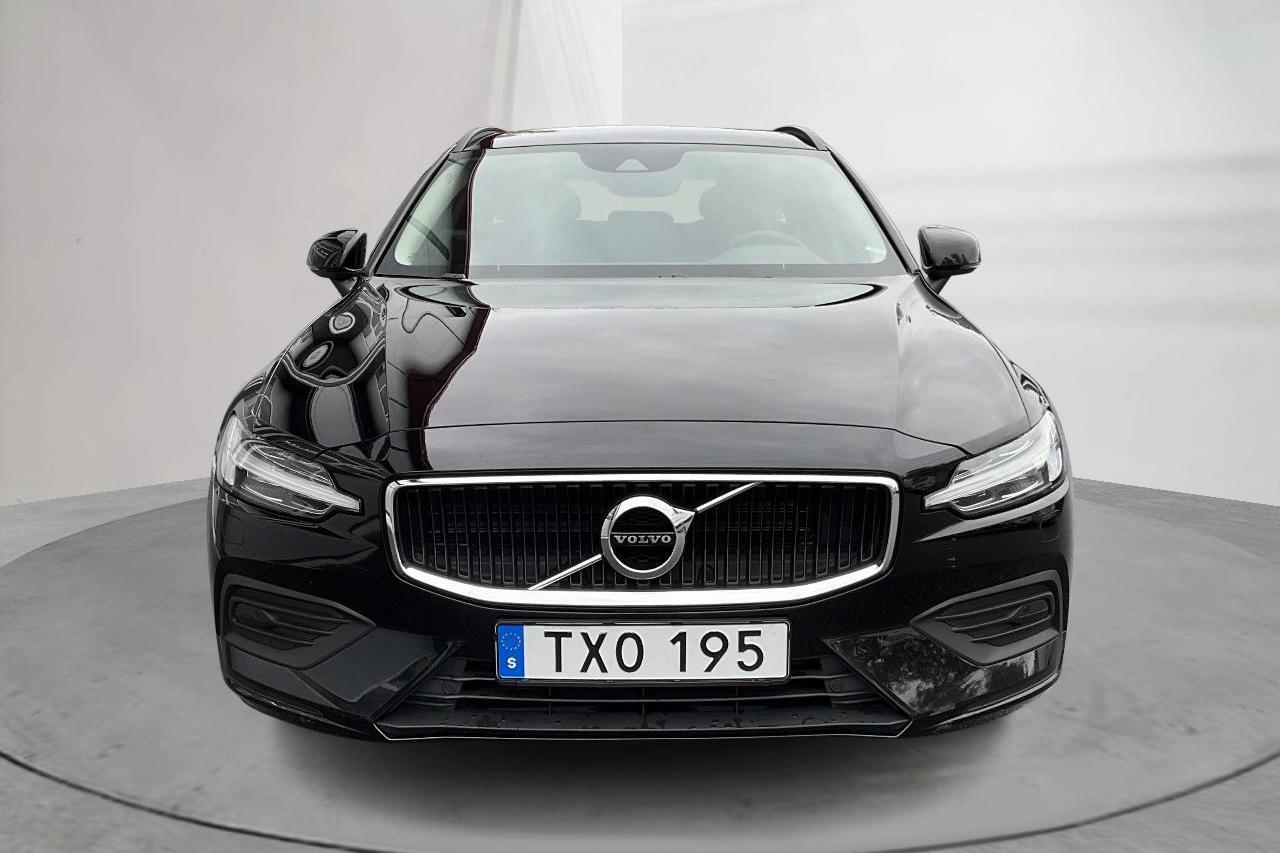 Volvo V60 B4 Mildhybrid, Diesel (197hk) - 6 209 mil - Automat - svart - 2022