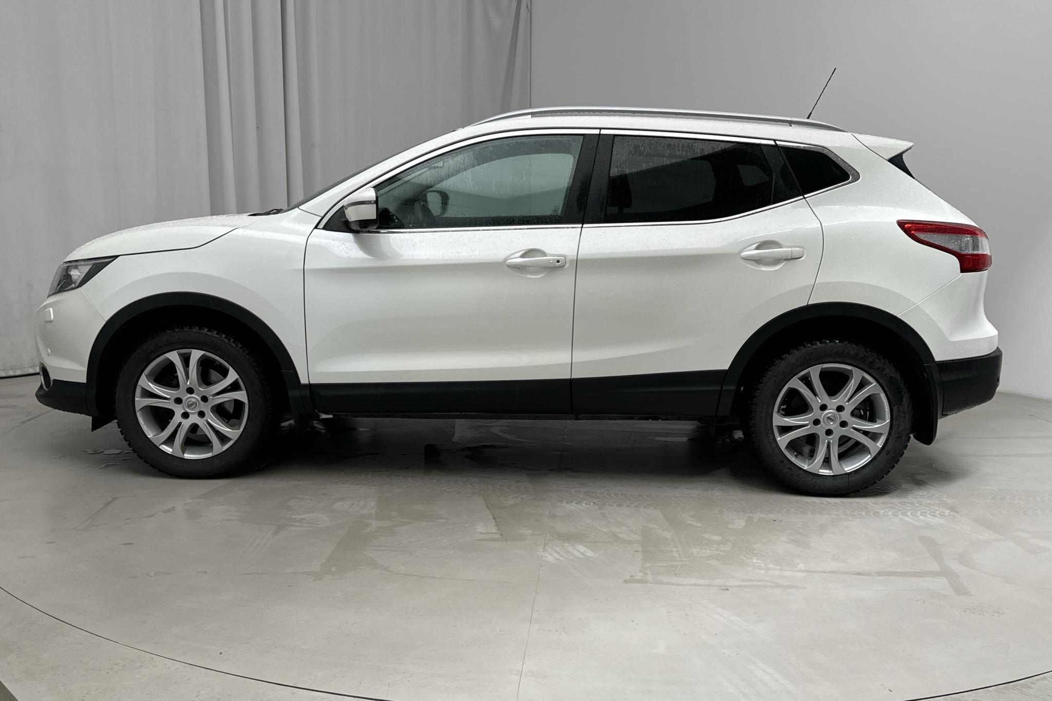 Nissan Qashqai 1.2 (115hk) - 105 510 km - Automaattinen - valkoinen - 2015