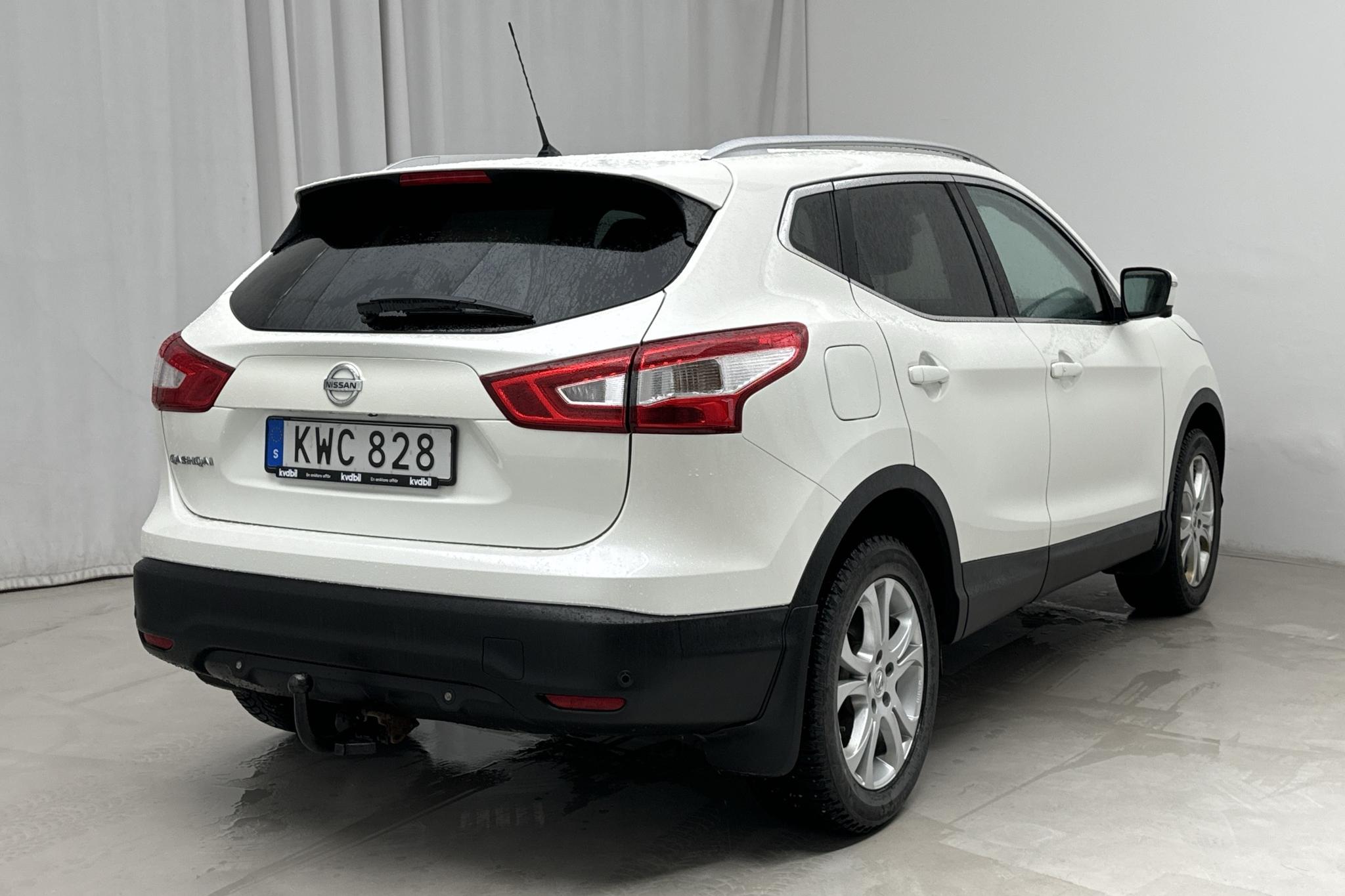 Nissan Qashqai 1.2 (115hk) - 105 510 km - Automaattinen - valkoinen - 2015