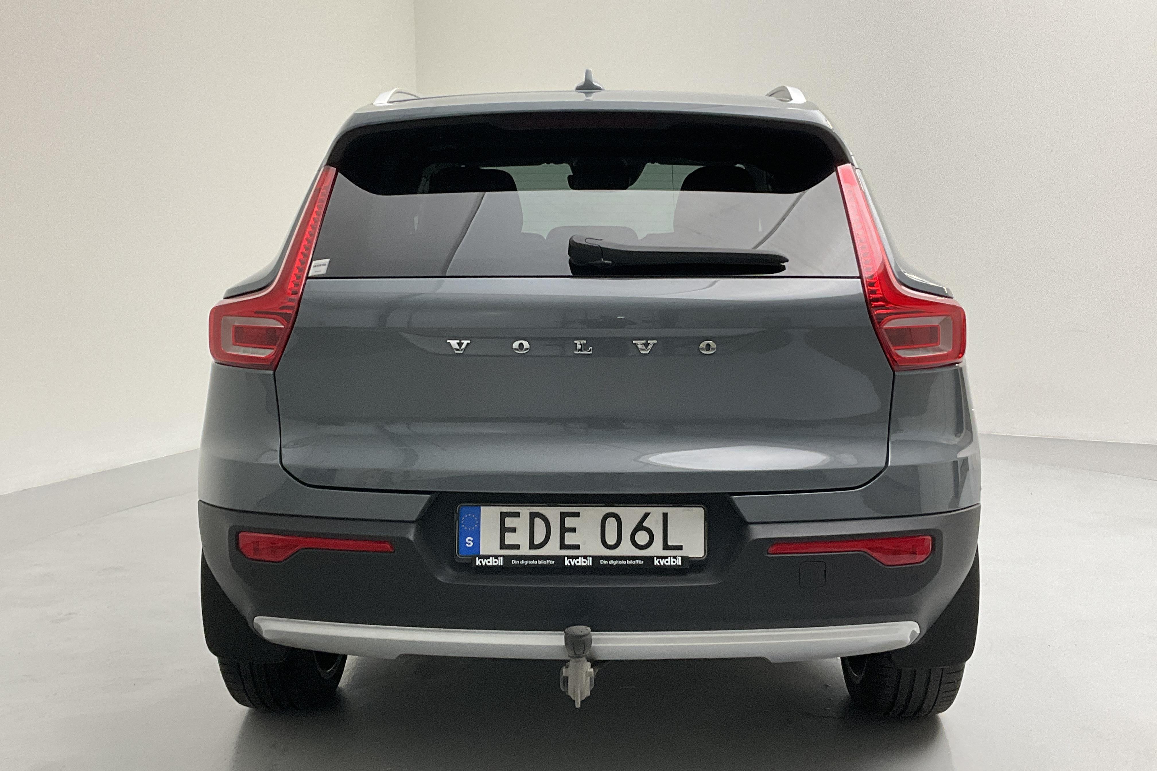 Volvo XC40 B4 2WD (197hk) - 66 780 km - Automatyczna - szary - 2022