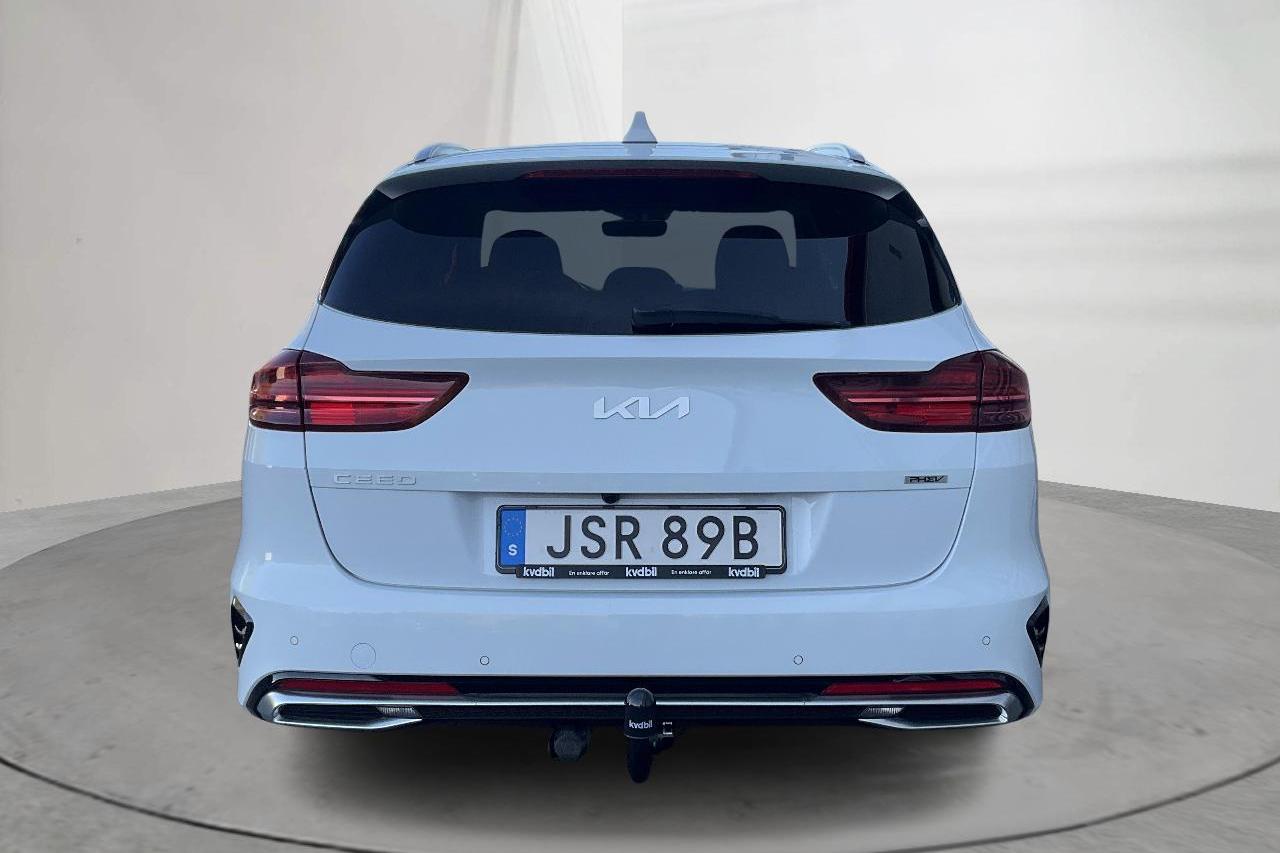 KIA Ceed 1.6 Plug-in Hybrid SW (141hk) - 73 110 km - Automatyczna - biały - 2023