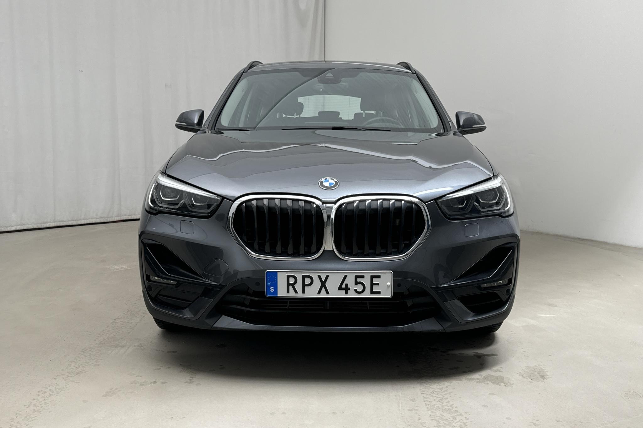 BMW X1 xDrive25e 9,7 kWh LCI, F48 (220hk) - 3 771 mil - Automat - grå - 2021