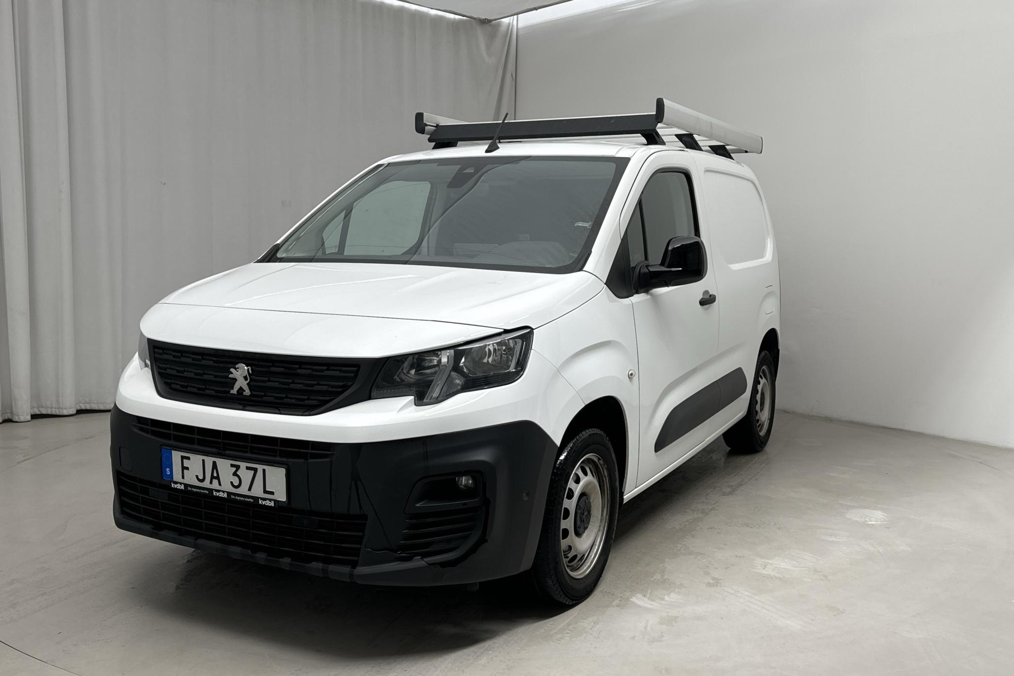 Peugeot Partner 1.5 HDI Skåp (130hk) - 10 902 mil - Automat - vit - 2022