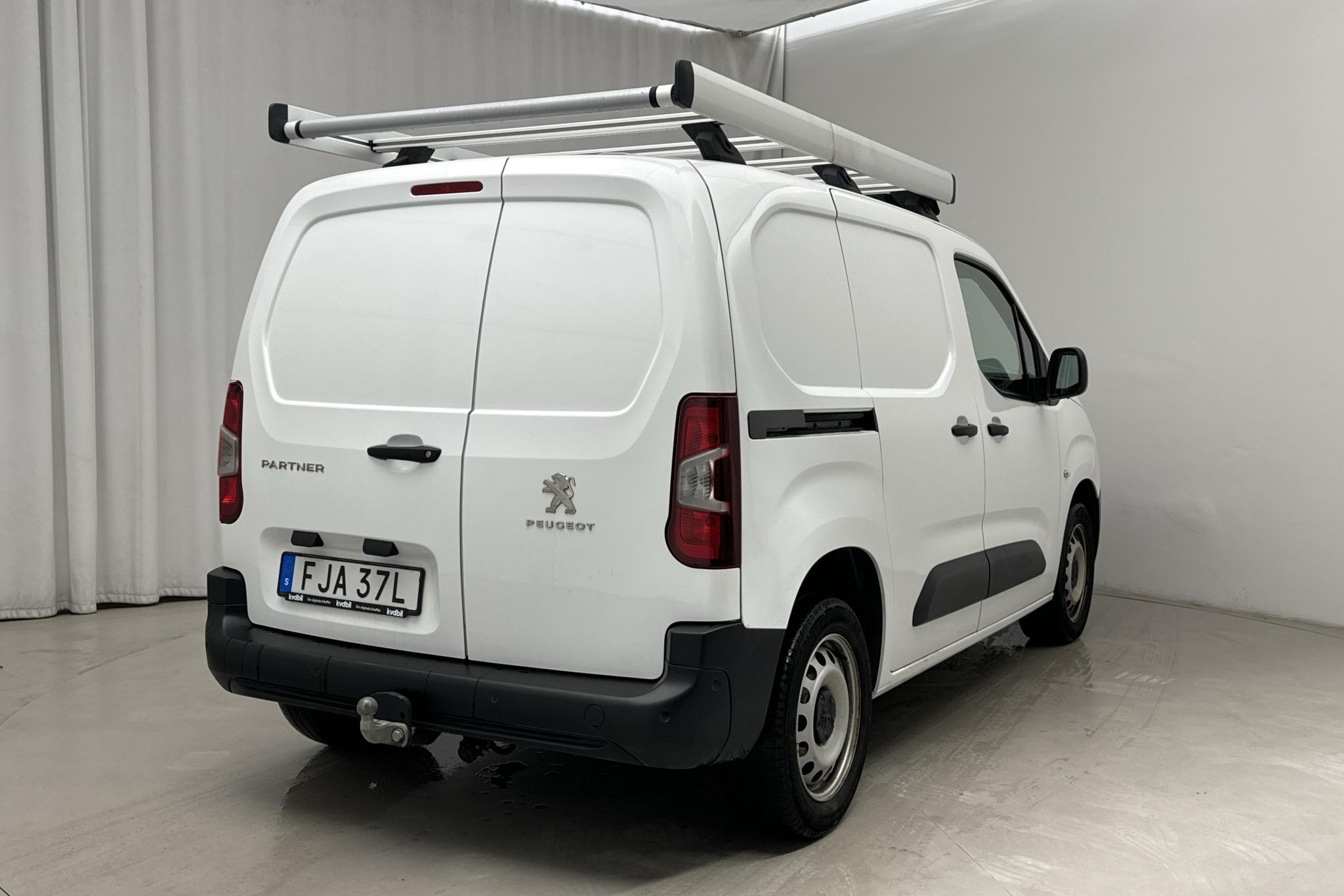 Peugeot Partner 1.5 HDI Skåp (130hk) - 109 020 km - Automatyczna - biały - 2022