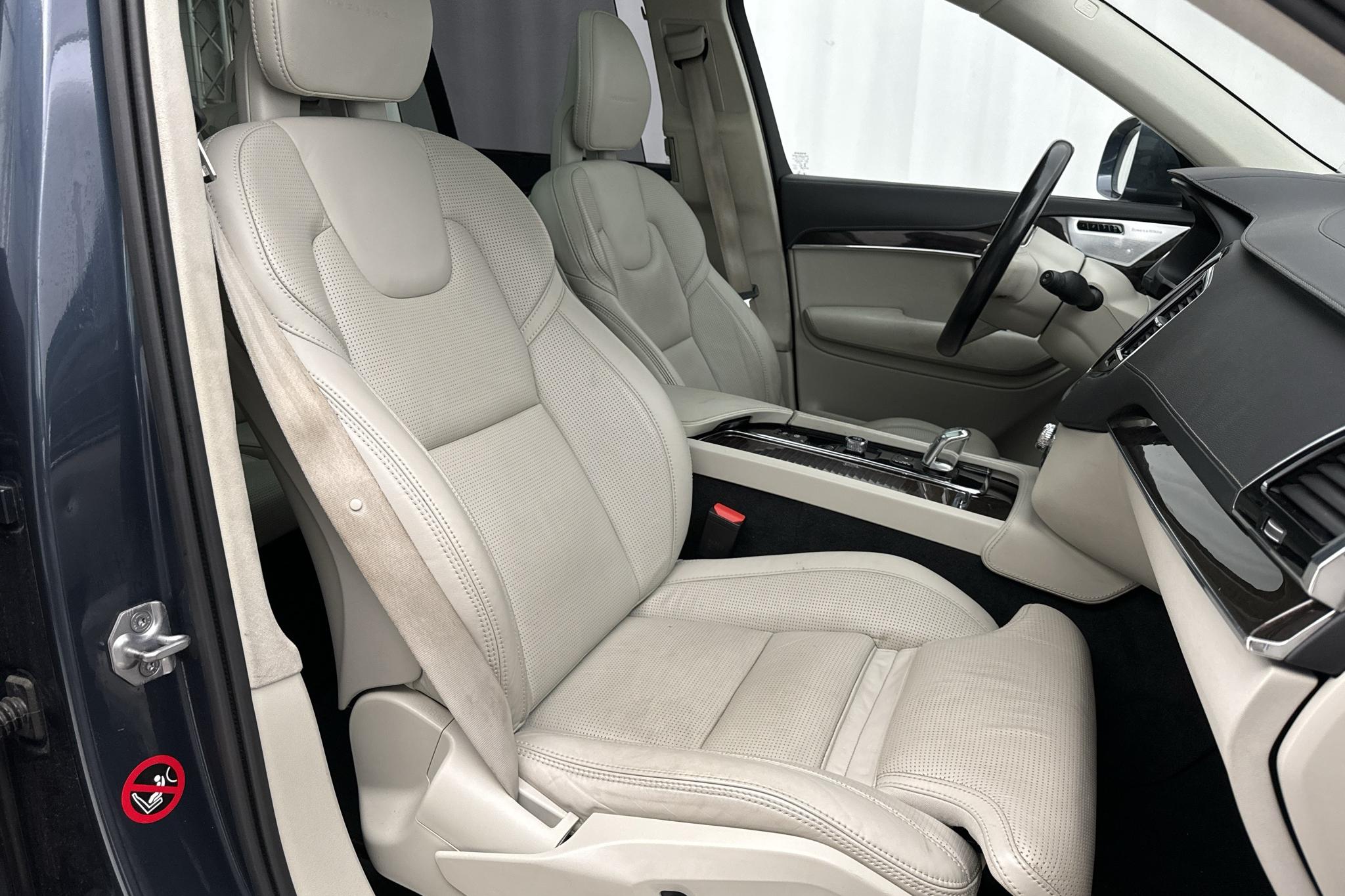 Volvo XC90 T8 AWD Twin Engine (400hk) - 190 830 km - Automaatne - Dark Blue - 2018