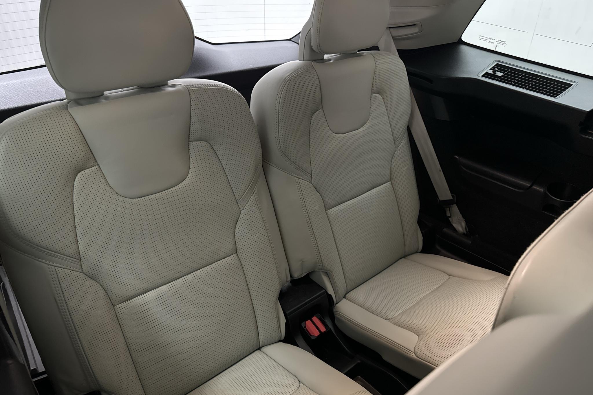 Volvo XC90 T8 AWD Twin Engine (400hk) - 190 830 km - Automaatne - Dark Blue - 2018