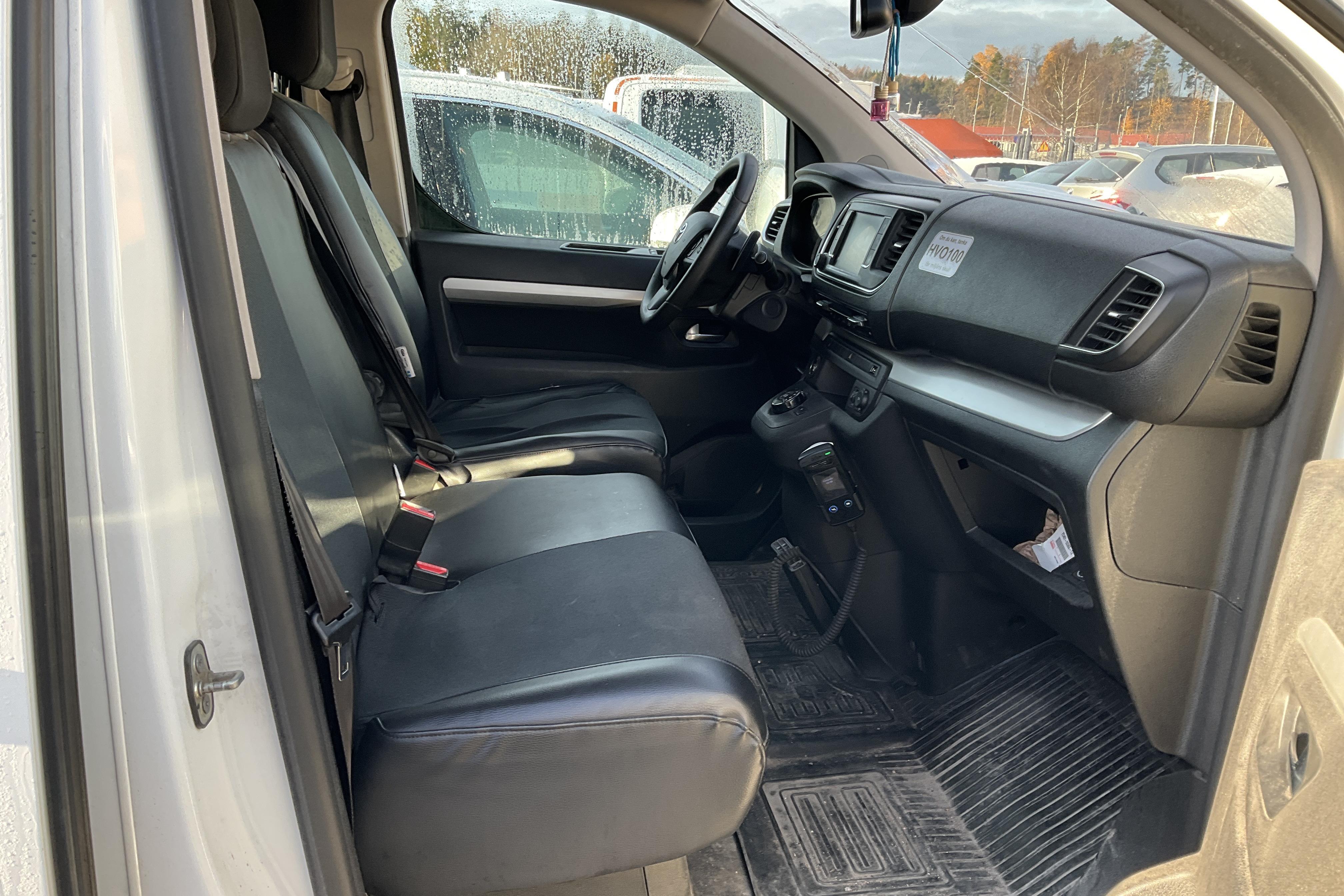 Toyota PROACE Verso 2.0D (180hk) - 112 450 km - Automaatne - valge - 2019