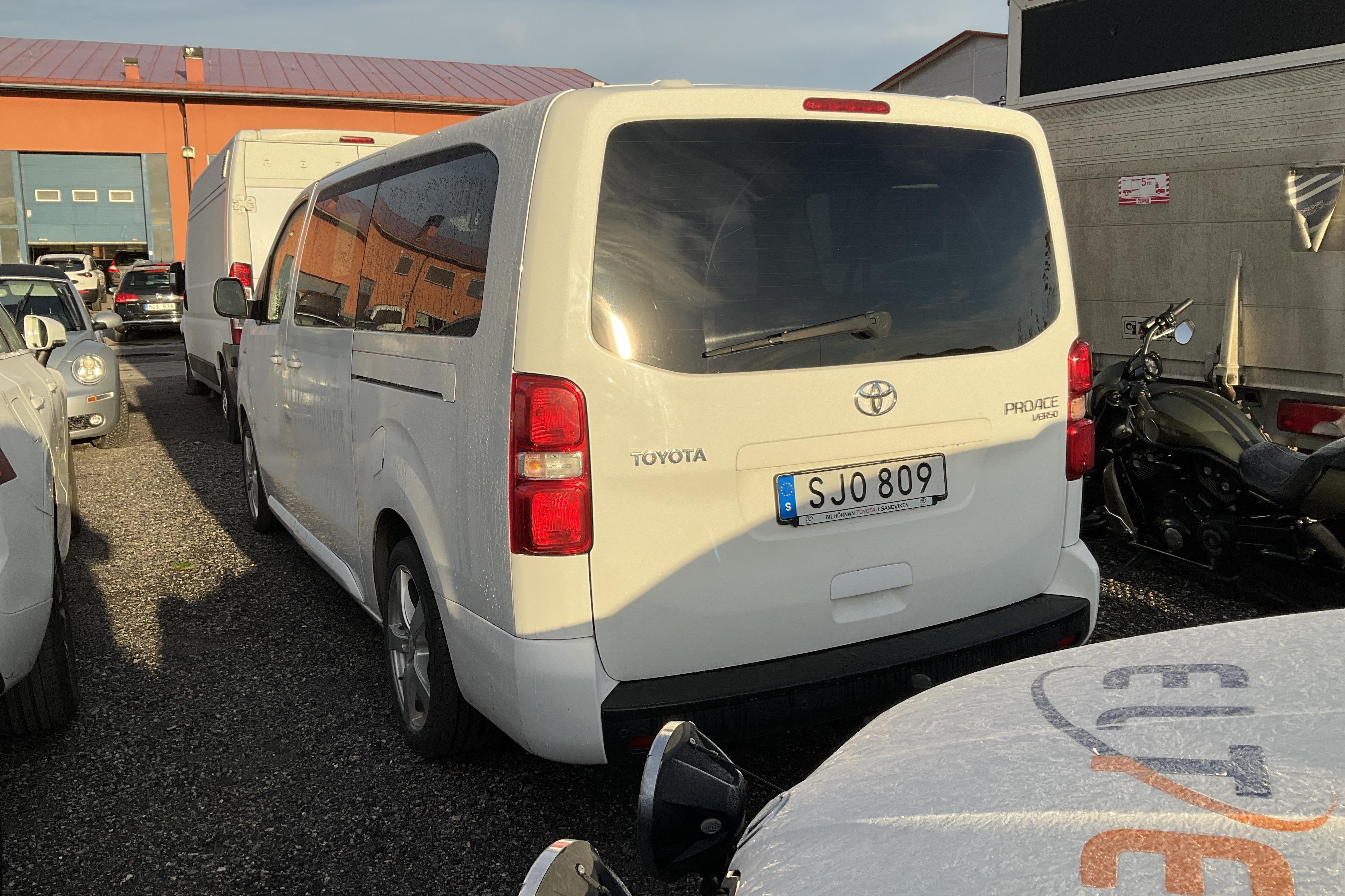 Toyota PROACE Verso 2.0D (180hk) - 112 450 km - Automaatne - valge - 2019