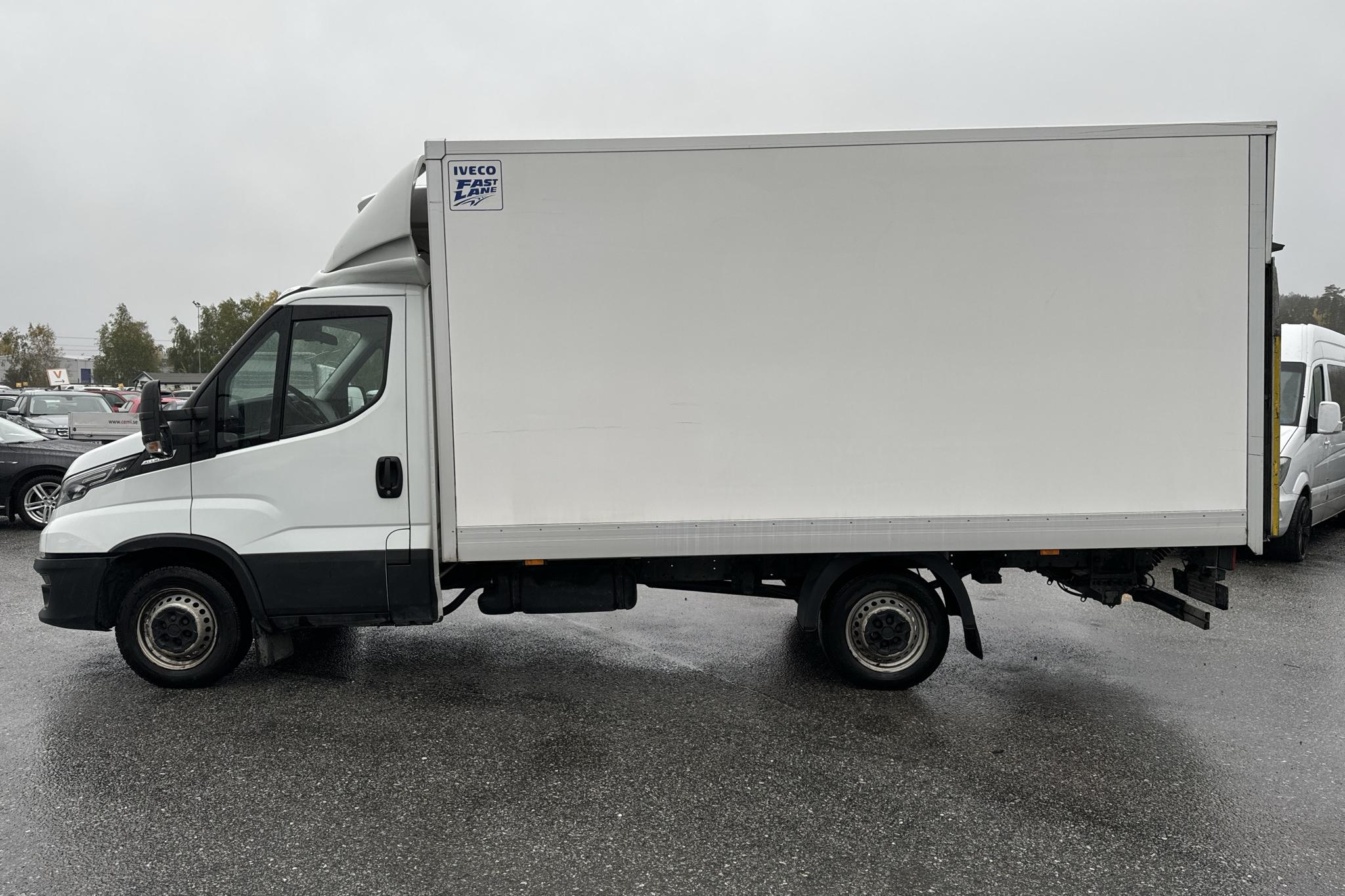 Iveco Daily 35 2.3 Volymskåp (156hk) - 68 510 km - Automaattinen - valkoinen - 2022