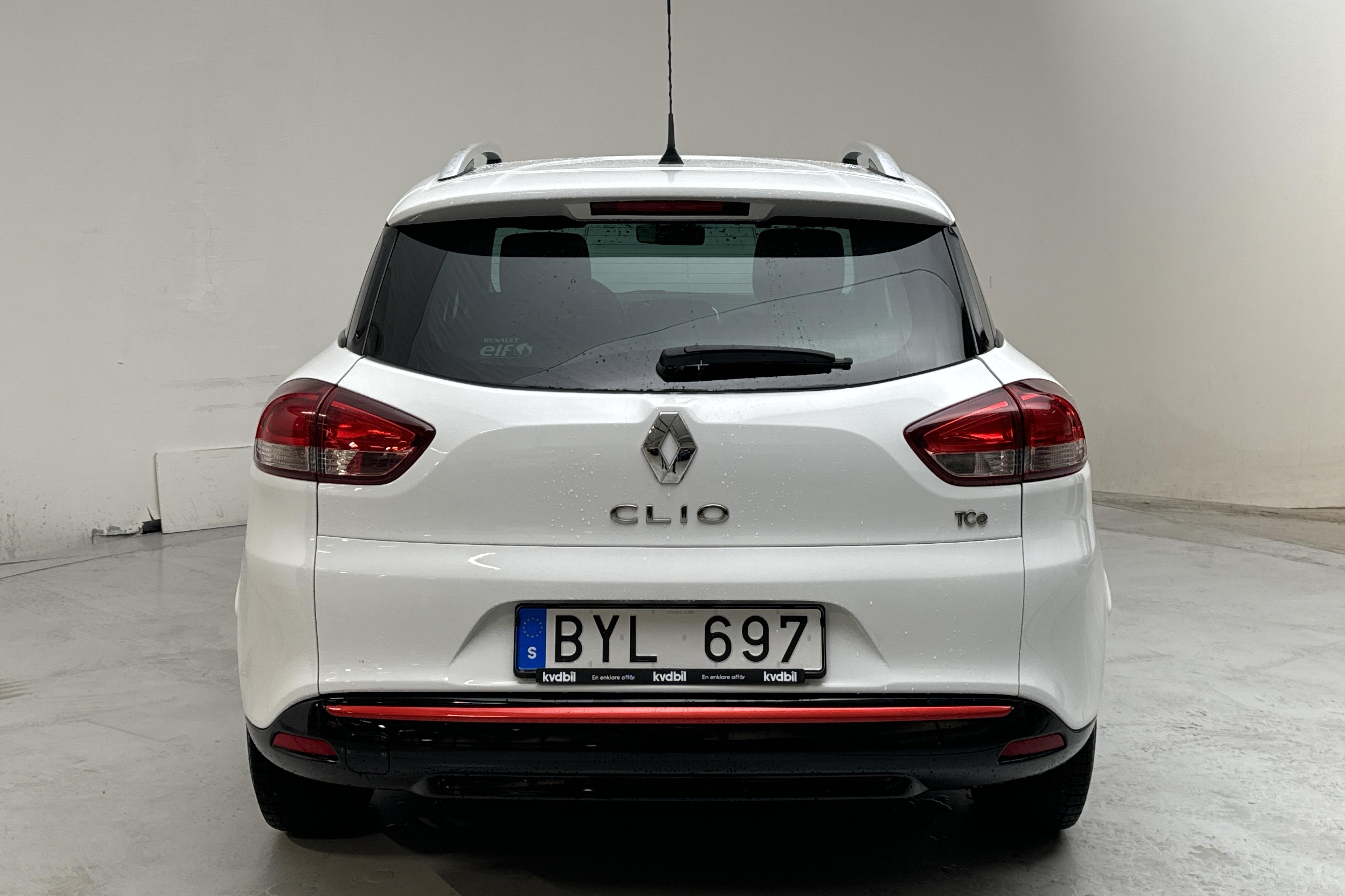 Renault Clio IV 0.9 TCe 90 Sports Tourer (90hk) - 162 290 km - Manualna - biały - 2014