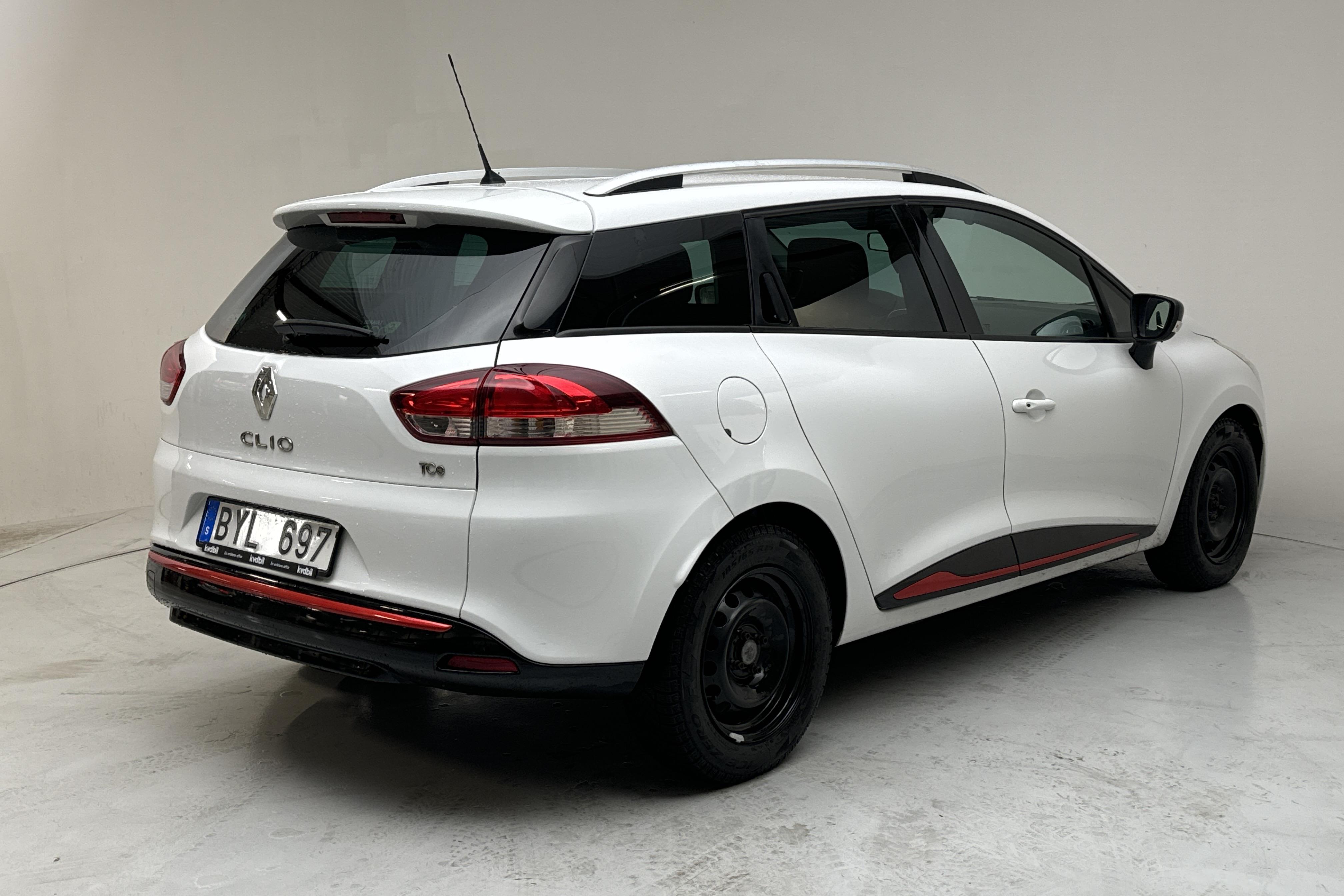 Renault Clio IV 0.9 TCe 90 Sports Tourer (90hk) - 162 290 km - Manualna - biały - 2014