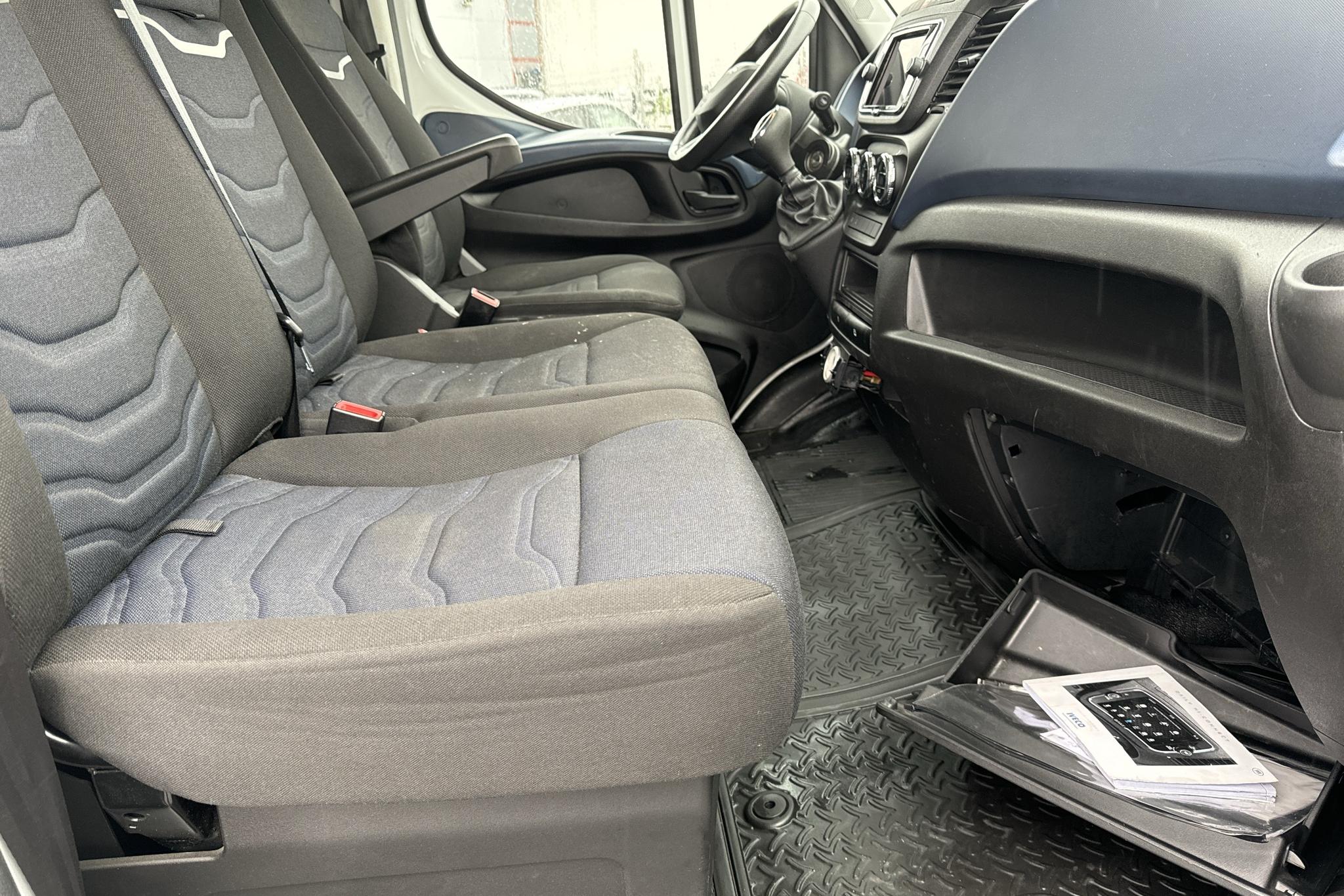 Iveco Daily 35 2.3 (156hk) - 50 600 km - Automaatne - valge - 2021