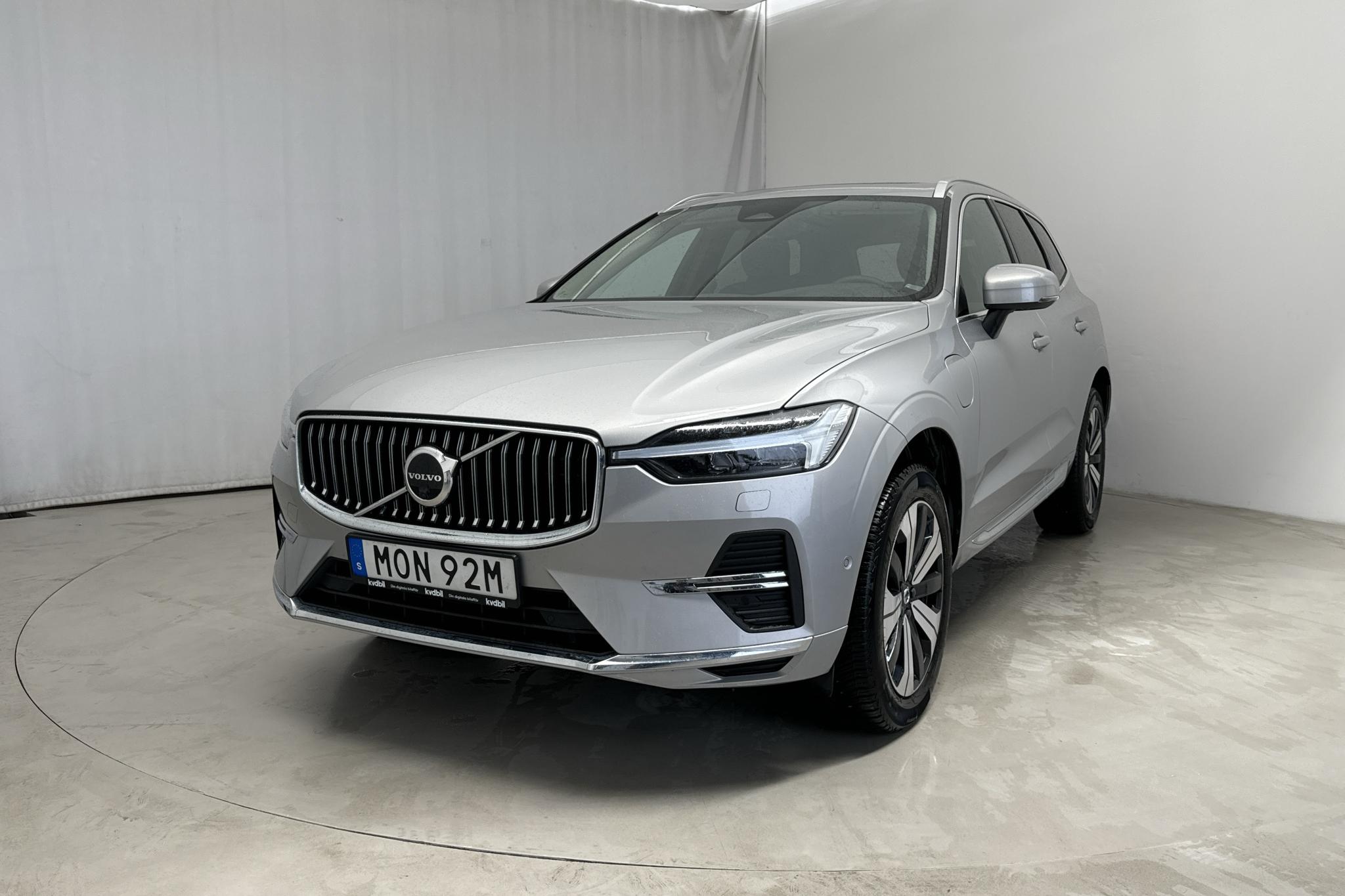 Volvo XC60 T6 AWD Recharge (350hk) - 11 880 km - Automaatne - hõbe - 2023