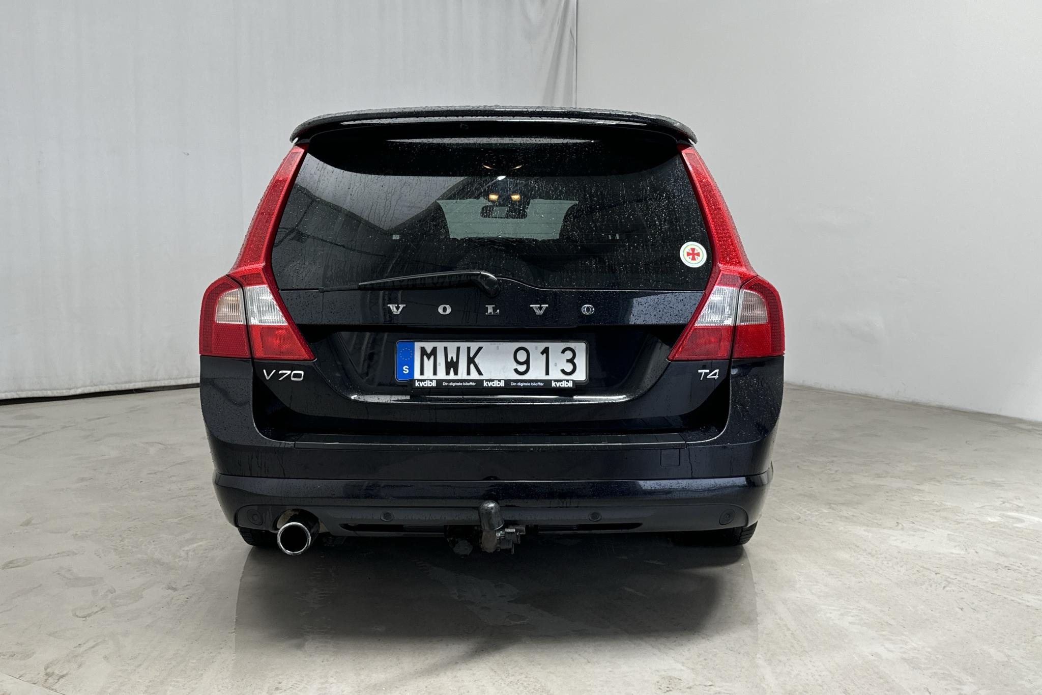 Volvo V70 II T4 (180hk) - 253 880 km - Automatyczna - czarny - 2013