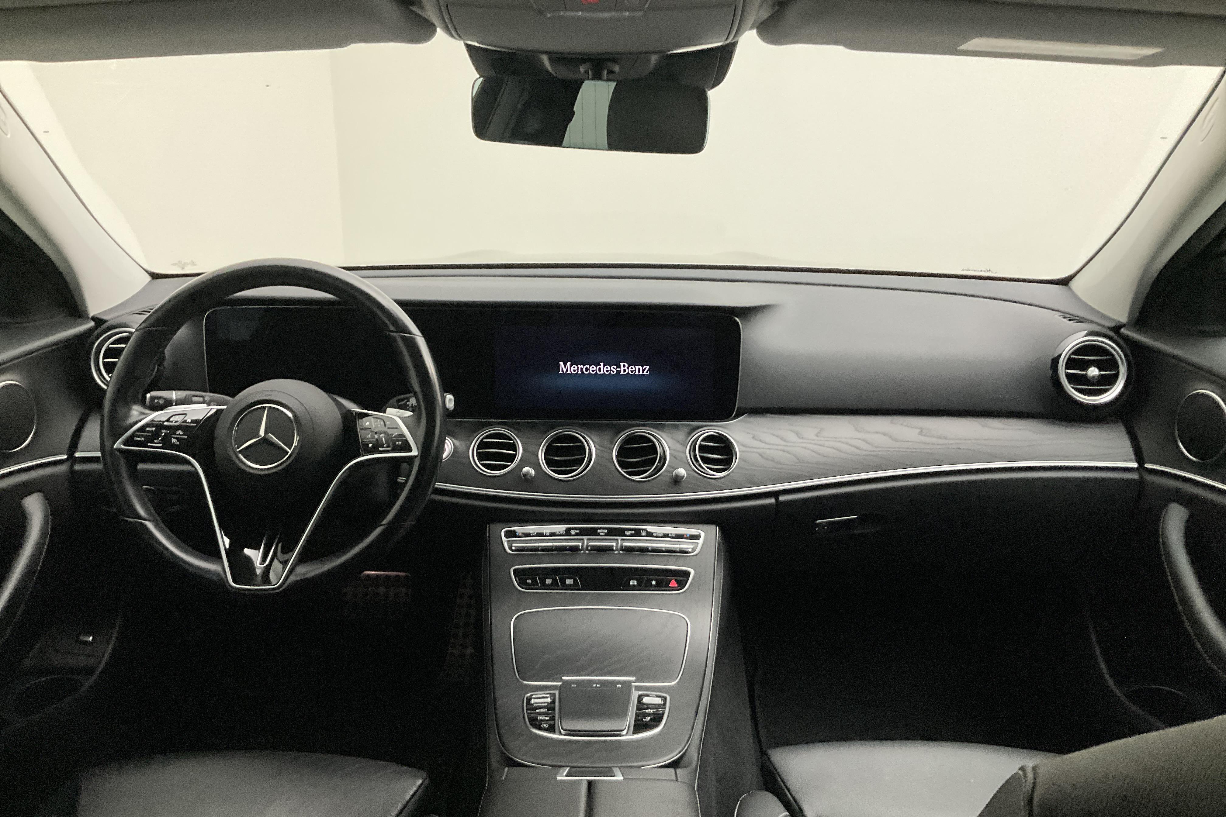 Mercedes E 220 d 4MATIC Kombi All-Terrain S213 (194hk) - 85 970 km - Automatyczna - srebro - 2022