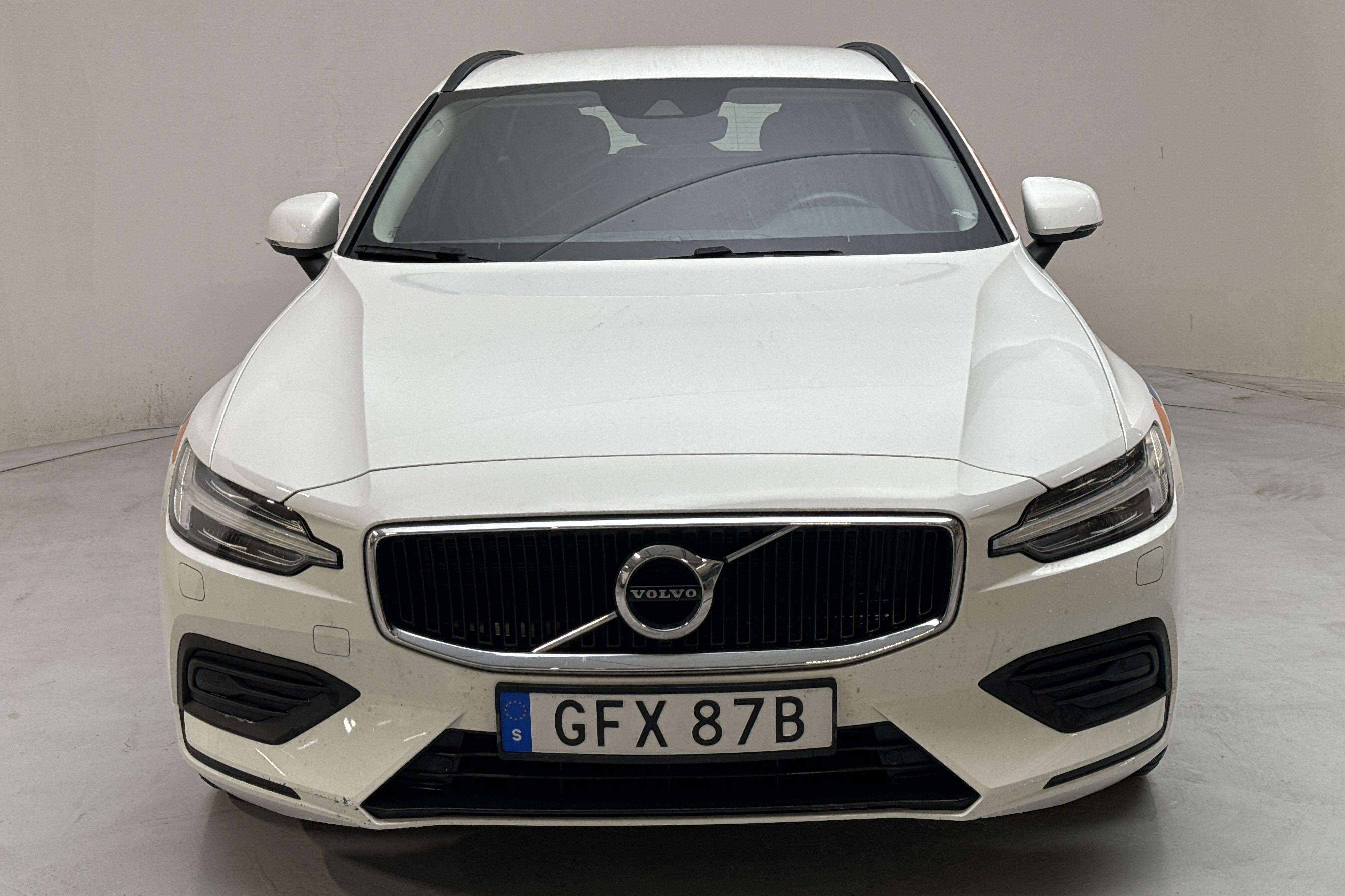 Volvo V60 D4 (190hk) - 2 659 mil - Automat - vit - 2020