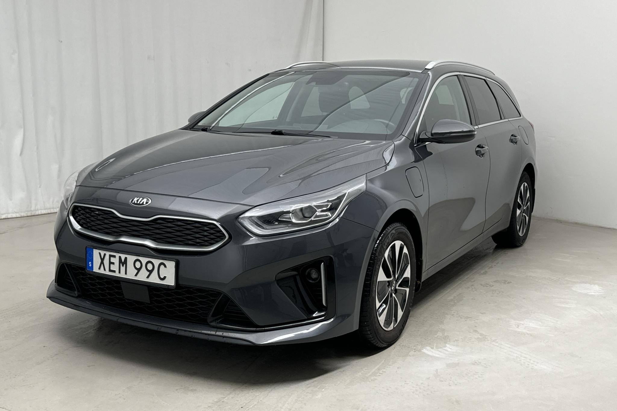 KIA Ceed 1.6 Plug-in Hybrid SW (141hk) - 91 000 km - Automaattinen - harmaa - 2021