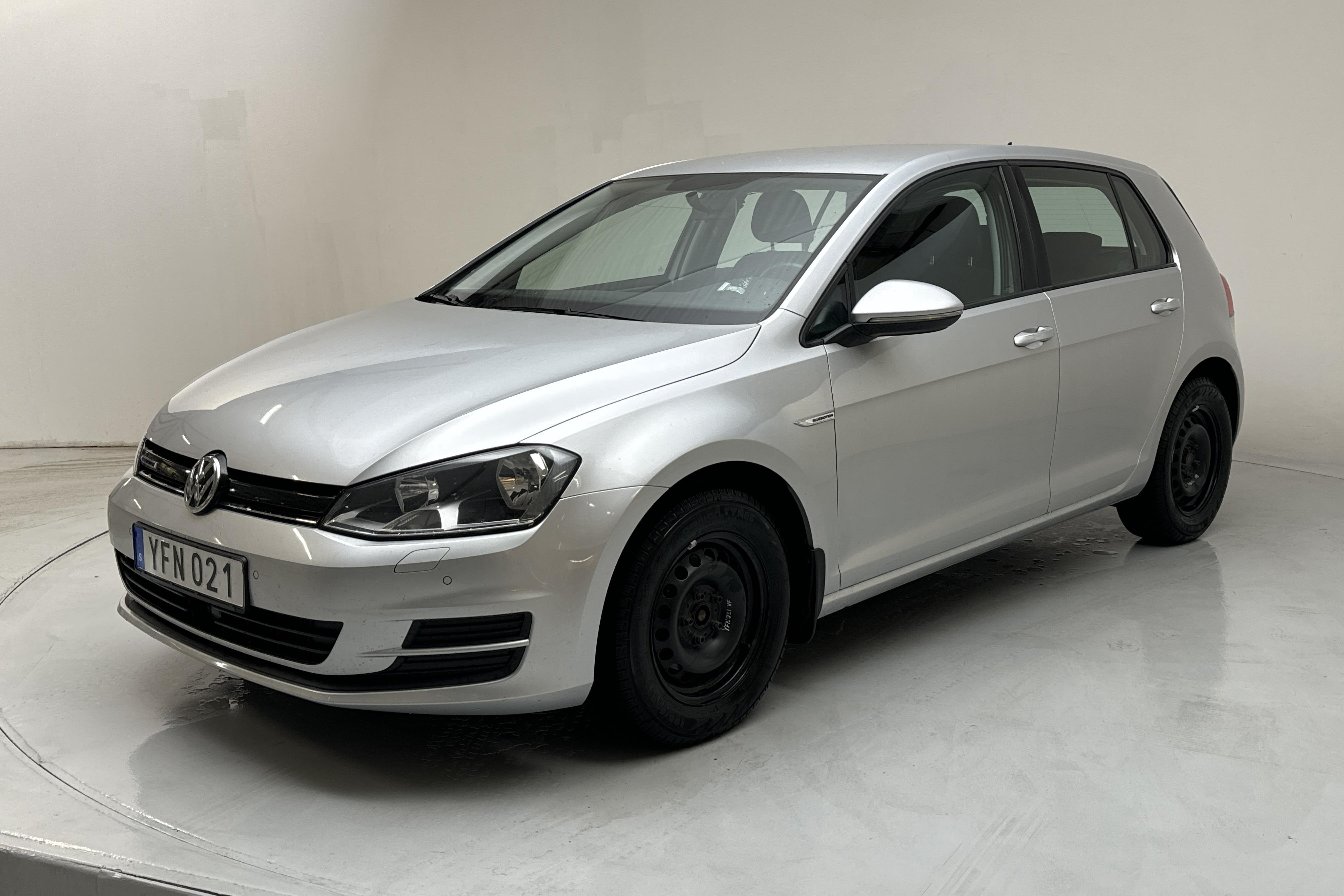 VW Golf VII 1.4 TGI 5dr (110hk) - 97 210 km - Manuaalinen - hopea - 2017