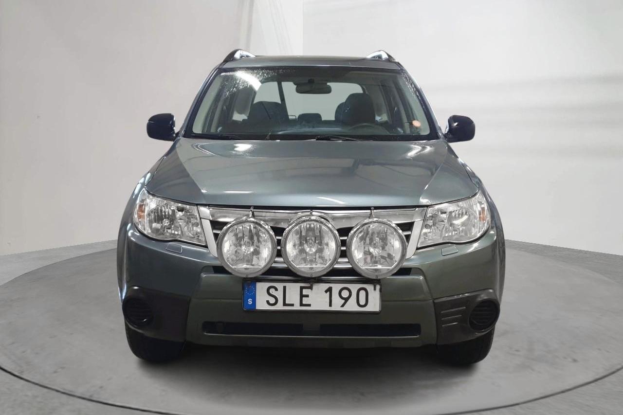 Subaru Forester 2.0 (150hk) - 150 200 km - Automaattinen - vihreä - 2011