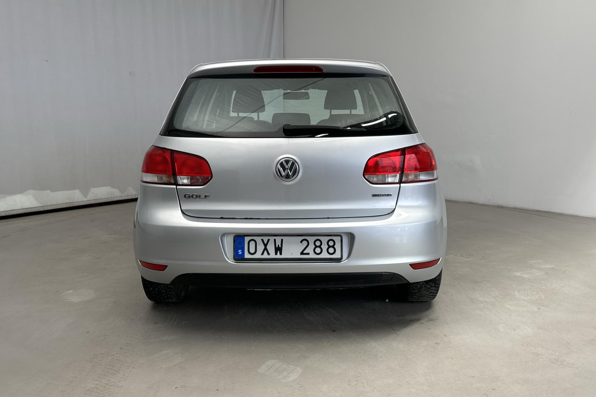 VW Golf VI 1.6 MultiFuel E85 5dr (102hk) - 168 110 km - Käsitsi - hõbe - 2011