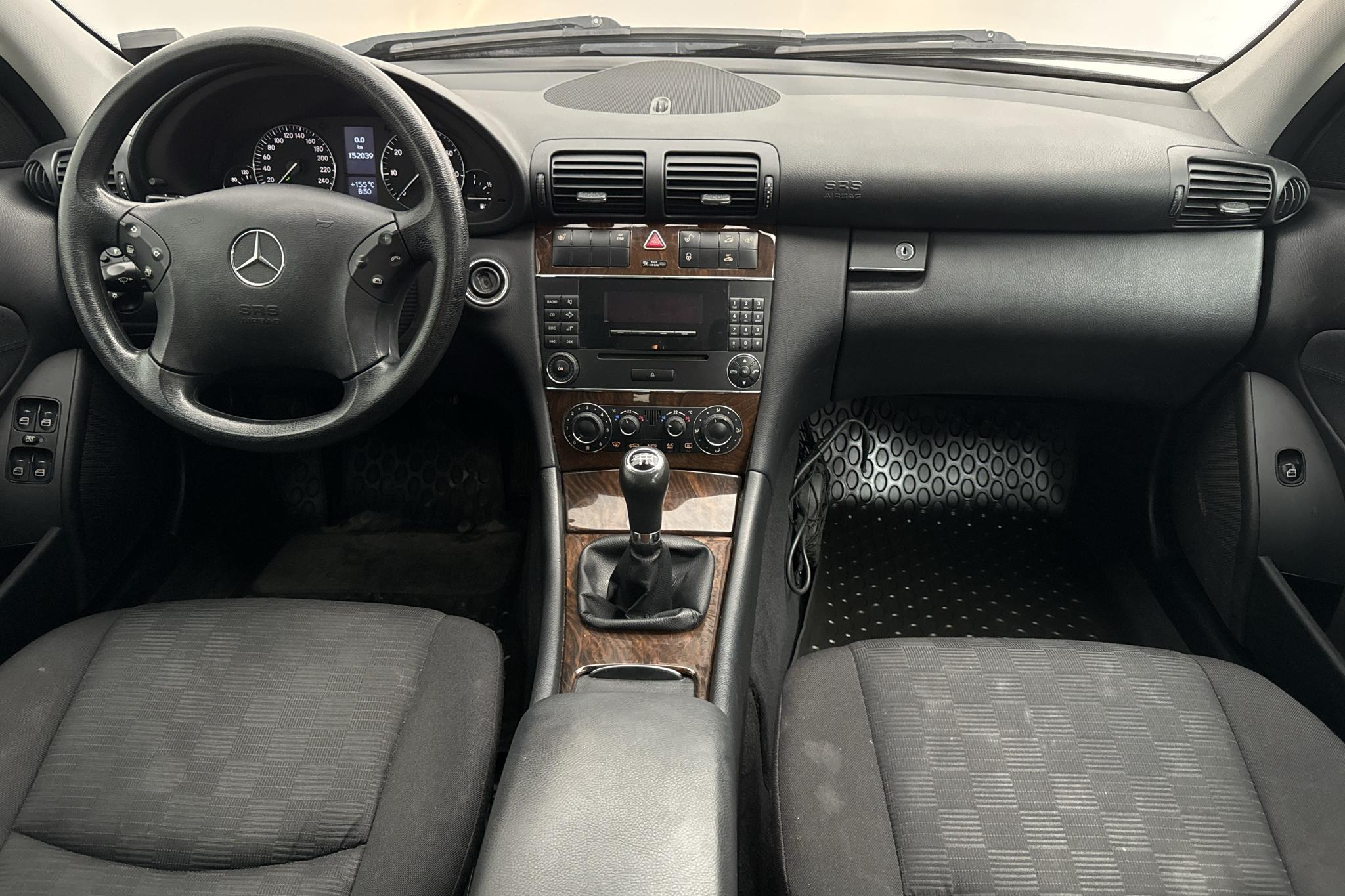 Mercedes C 200 Kompressor Kombi W203 (163hk) - 15 204 mil - Manuell - svart - 2007