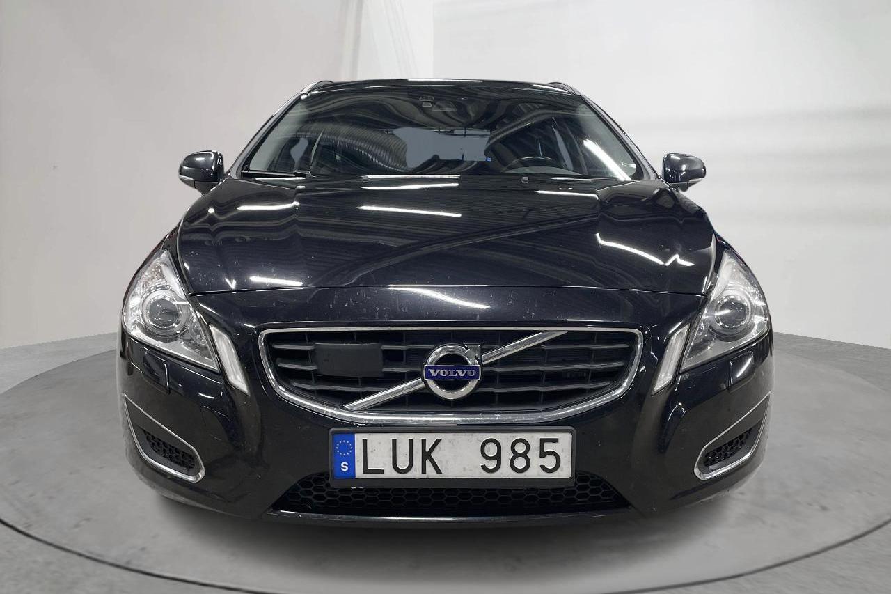 Volvo V60 1.6D DRIVe (115hk) - 186 300 km - Manualna - czarny - 2012