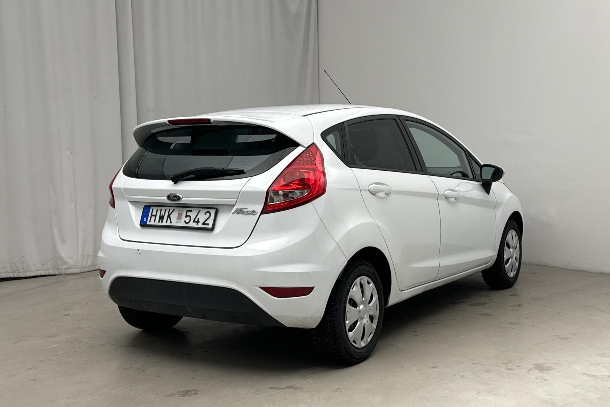 Ford Fiesta 1.25 5dr (82hk) - 164 300 km - Manuaalinen - valkoinen - 2009