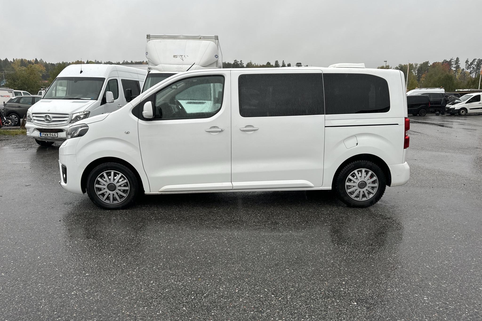 Toyota PROACE Verso 1.6 (115hk) - 170 230 km - Manual - white - 2016