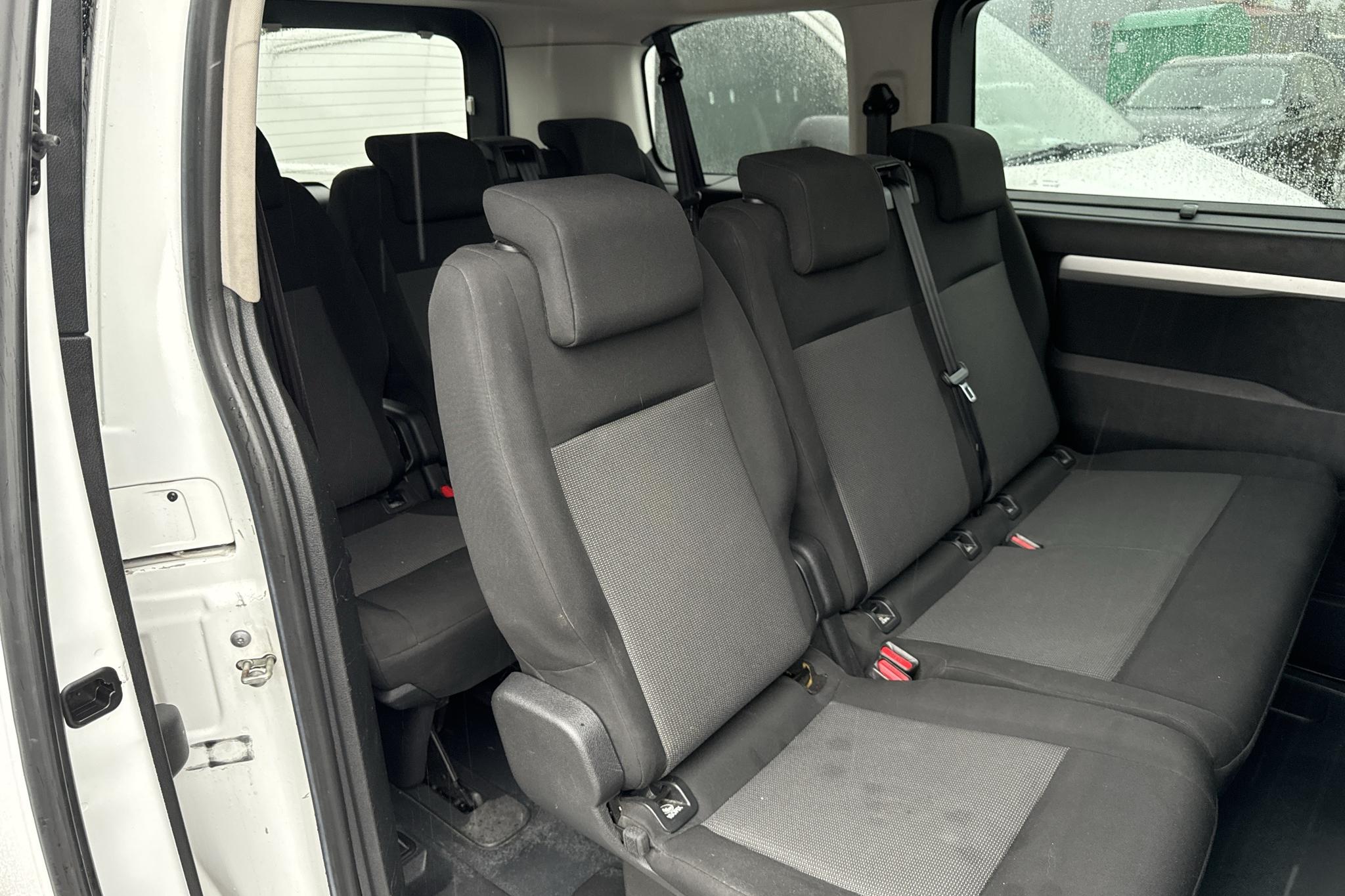 Toyota PROACE Verso 1.6 (115hk) - 170 230 km - Manuaalinen - valkoinen - 2016