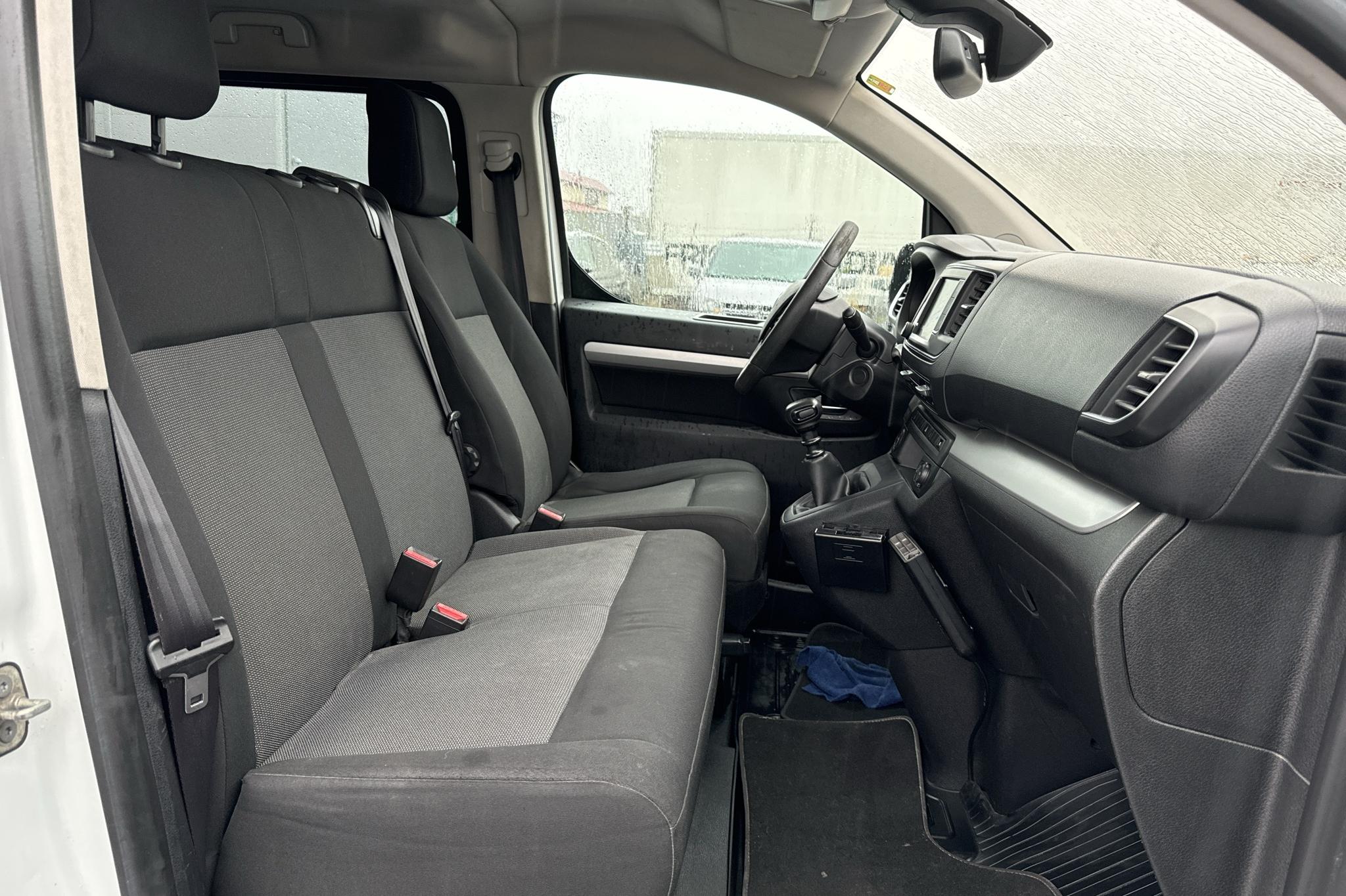 Toyota PROACE Verso 1.6 (115hk) - 170 230 km - Manualna - biały - 2016