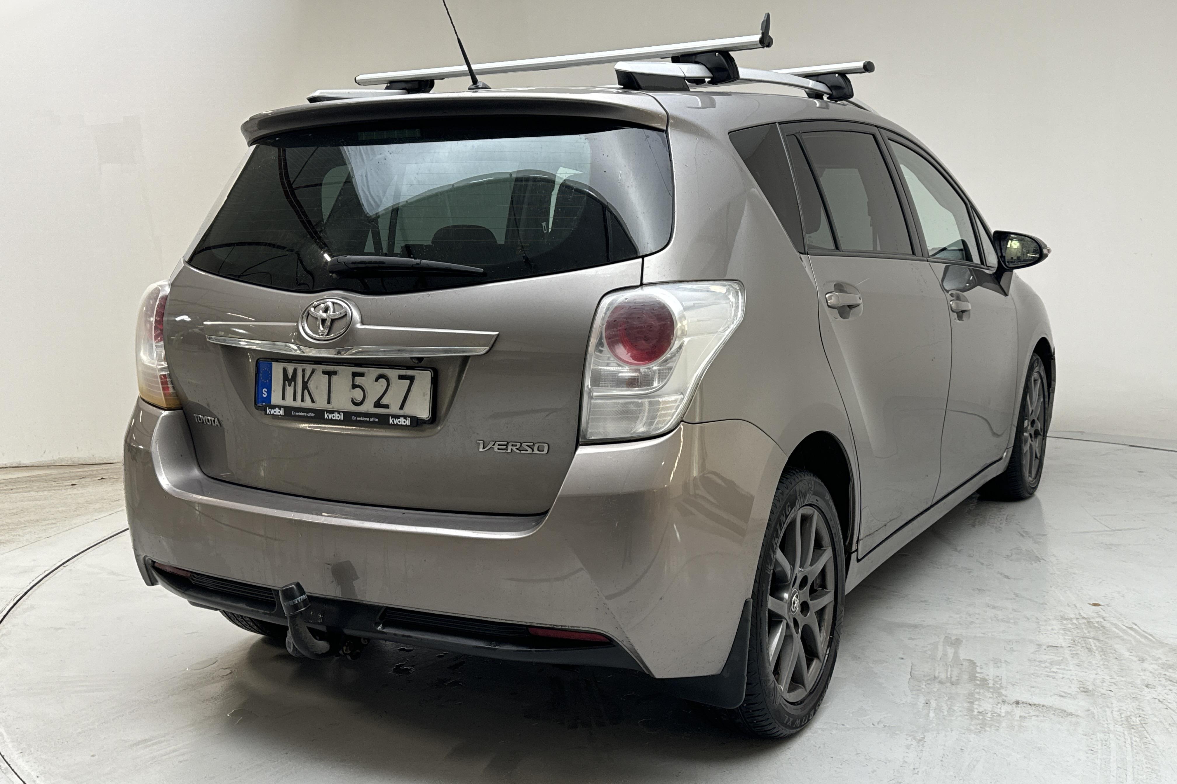 Toyota Verso 1.6 D-4D DPF (112hk) - 236 220 km - Manualna - brązowy - 2015