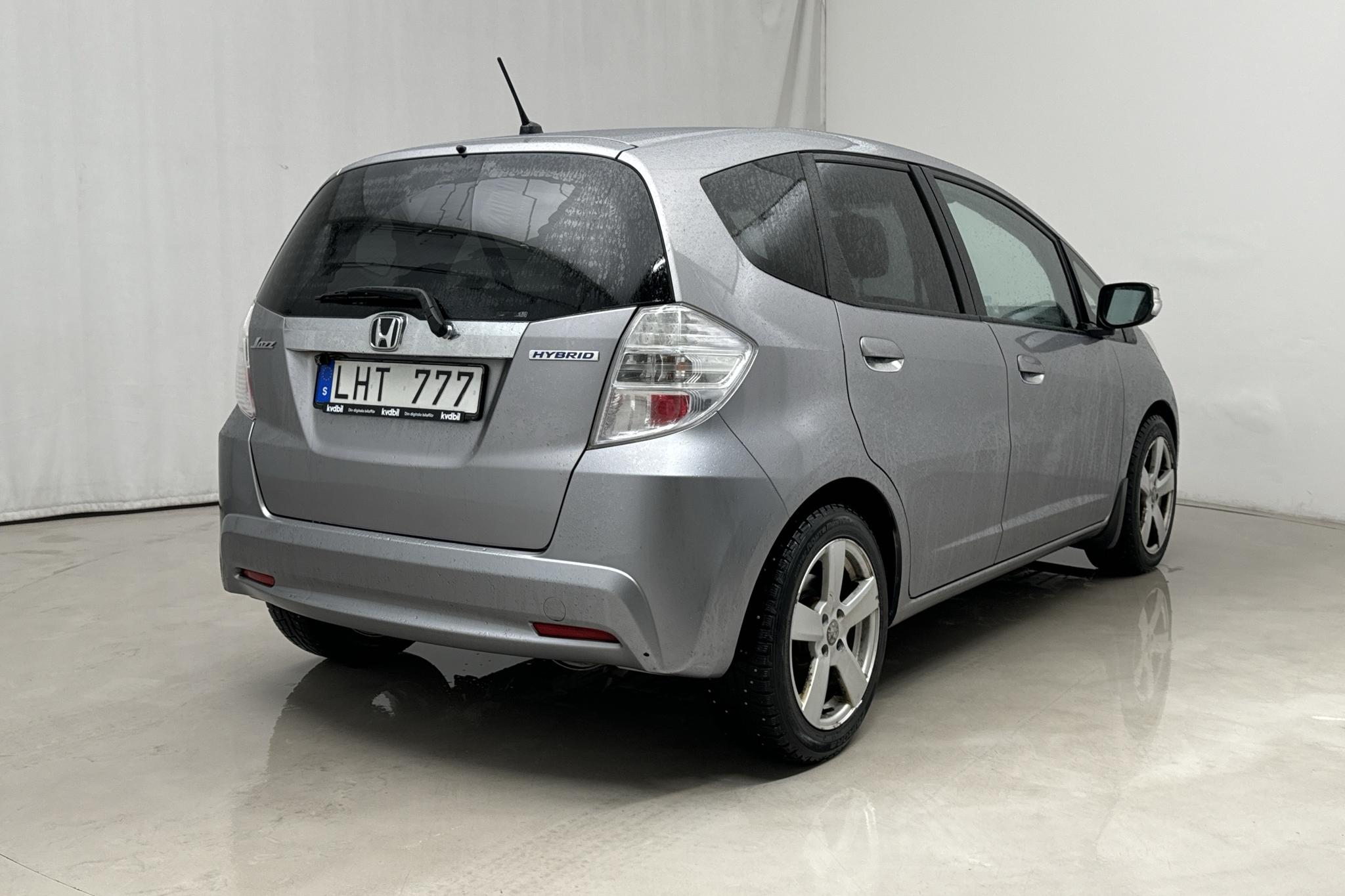 Honda Jazz 1.3 hybrid (88hk) - 134 390 km - Automatic - silver - 2012