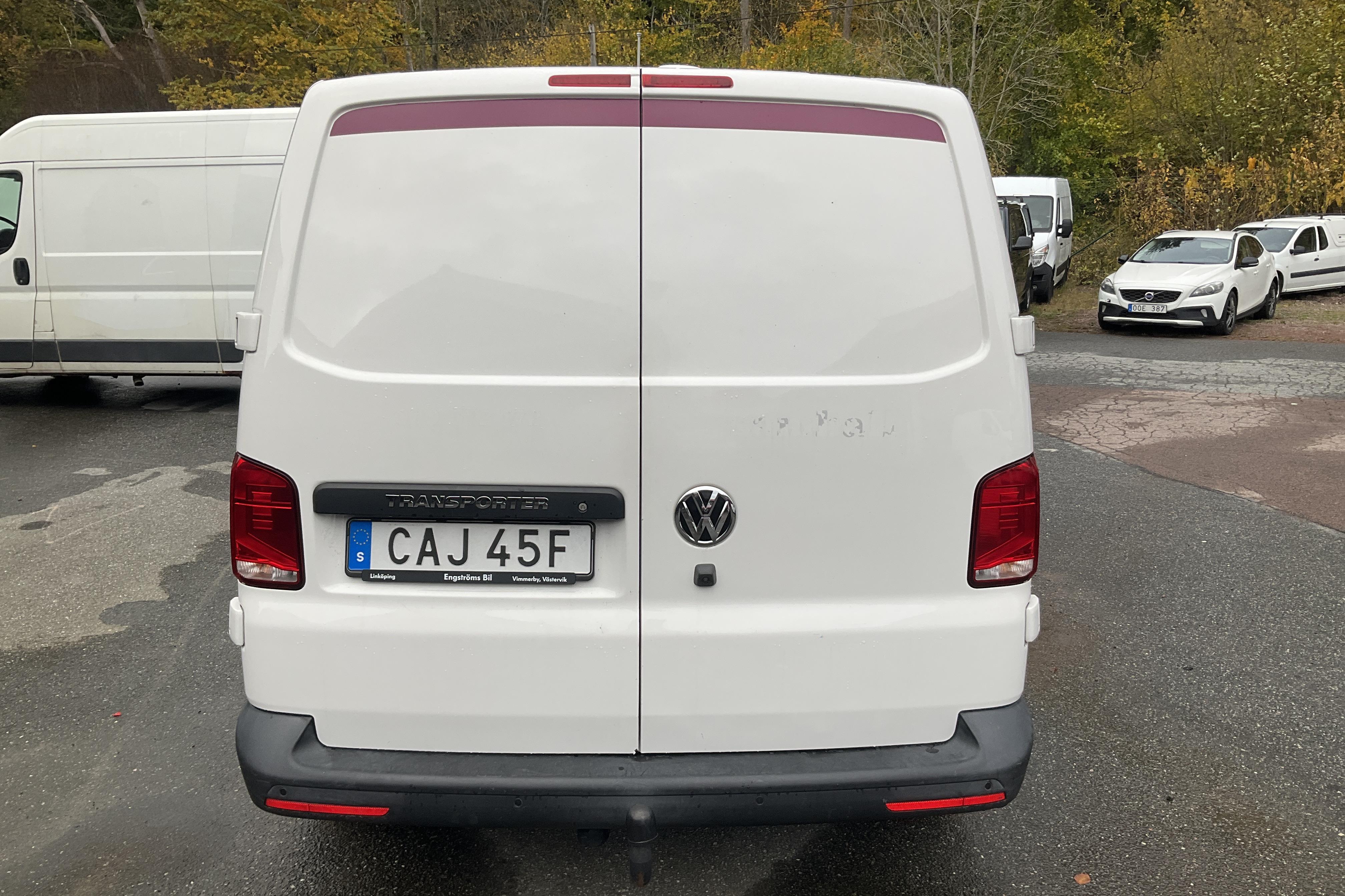 VW Transporter T6 2.0 TDI BMT Skåp (150hk) - 201 230 km - Automatyczna - biały - 2020