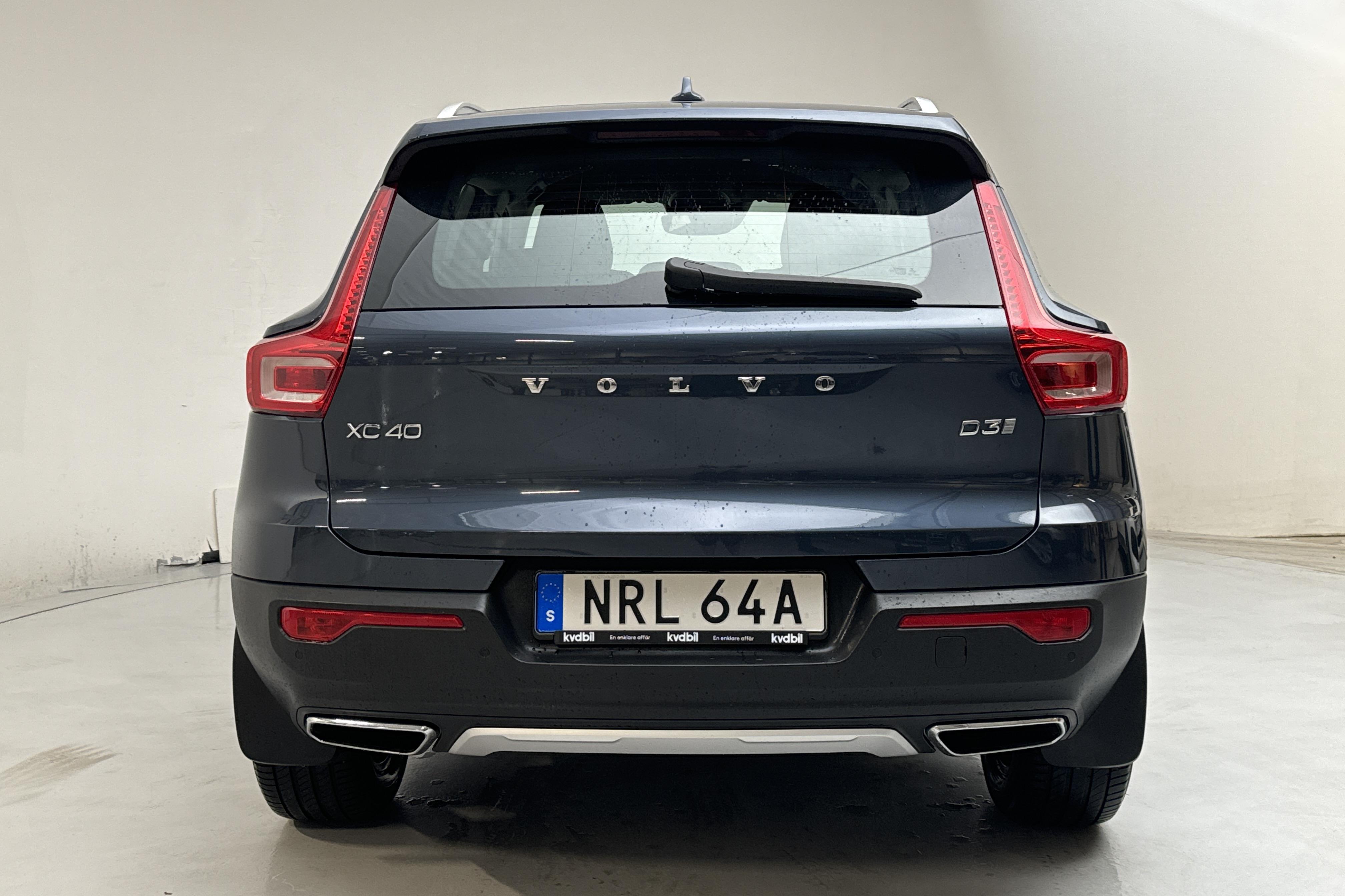 Volvo XC40 D3 2WD (150hk) - 10 473 mil - Automat - Dark Blue - 2020