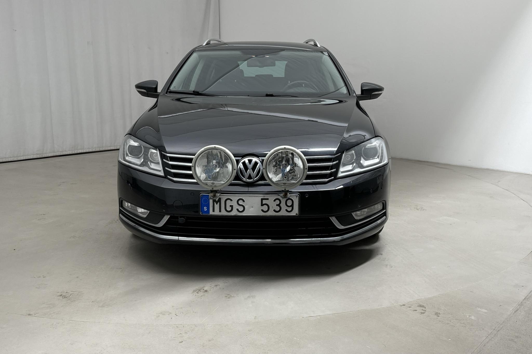 VW Passat 2.0 TDI BlueMotion Technology Variant (170hk) - 252 870 km - Automaatne - must - 2012