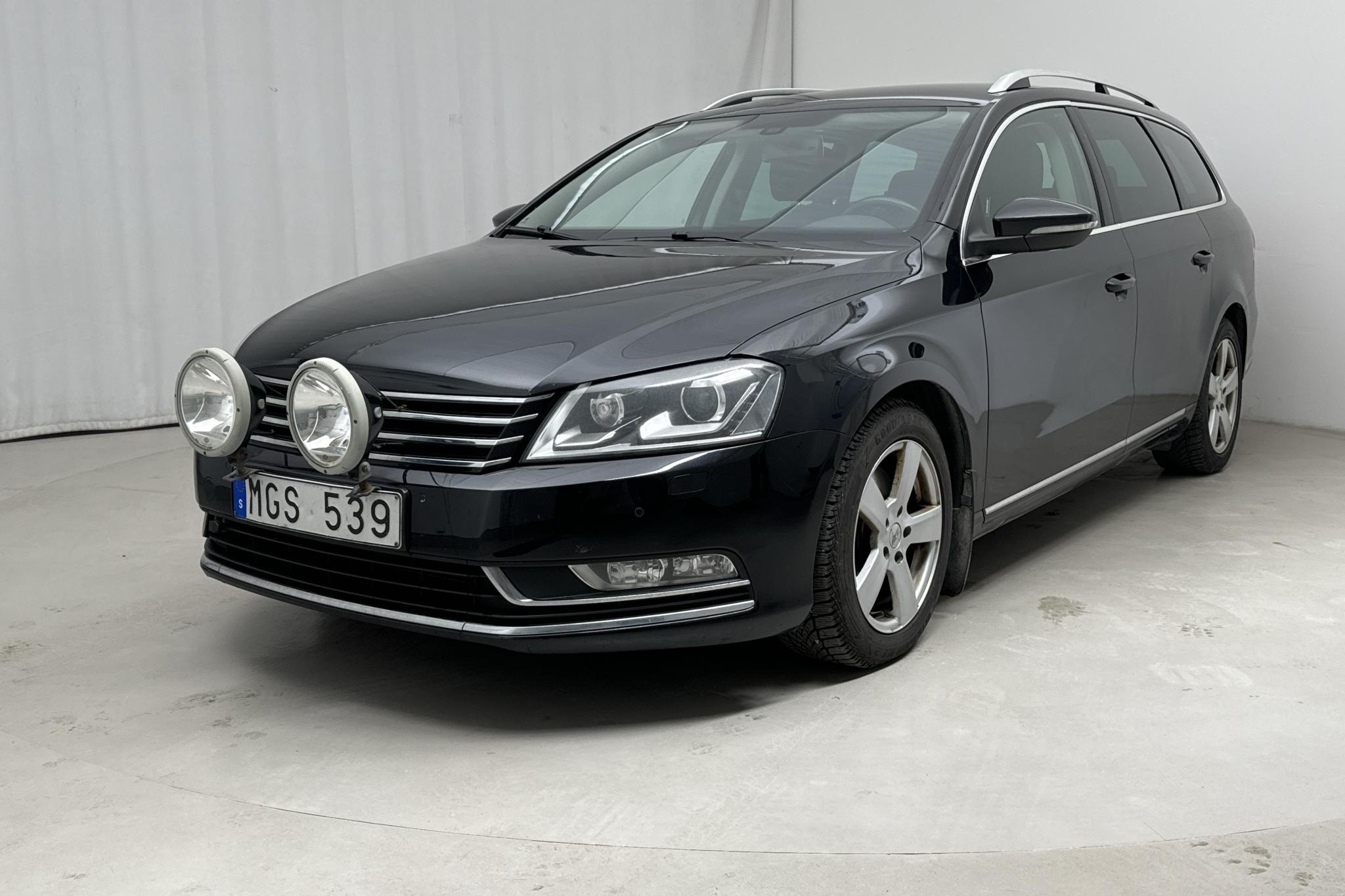 VW Passat 2.0 TDI BlueMotion Technology Variant (170hk) - 252 870 km - Automaatne - must - 2012