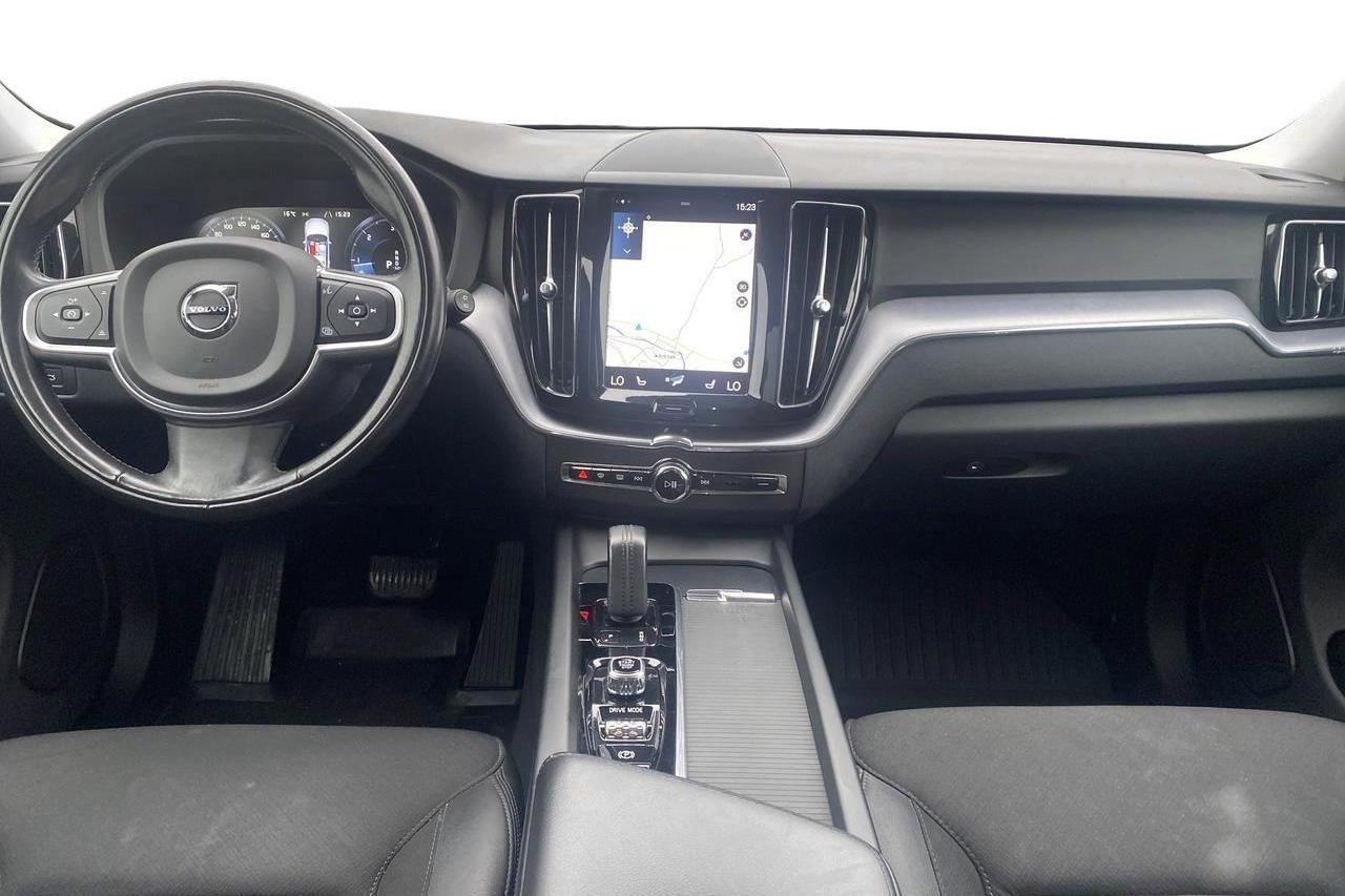 Volvo XC60 B4 AWD Mildhybrid, Diesel (197hk) - 6 895 mil - Automat - svart - 2020