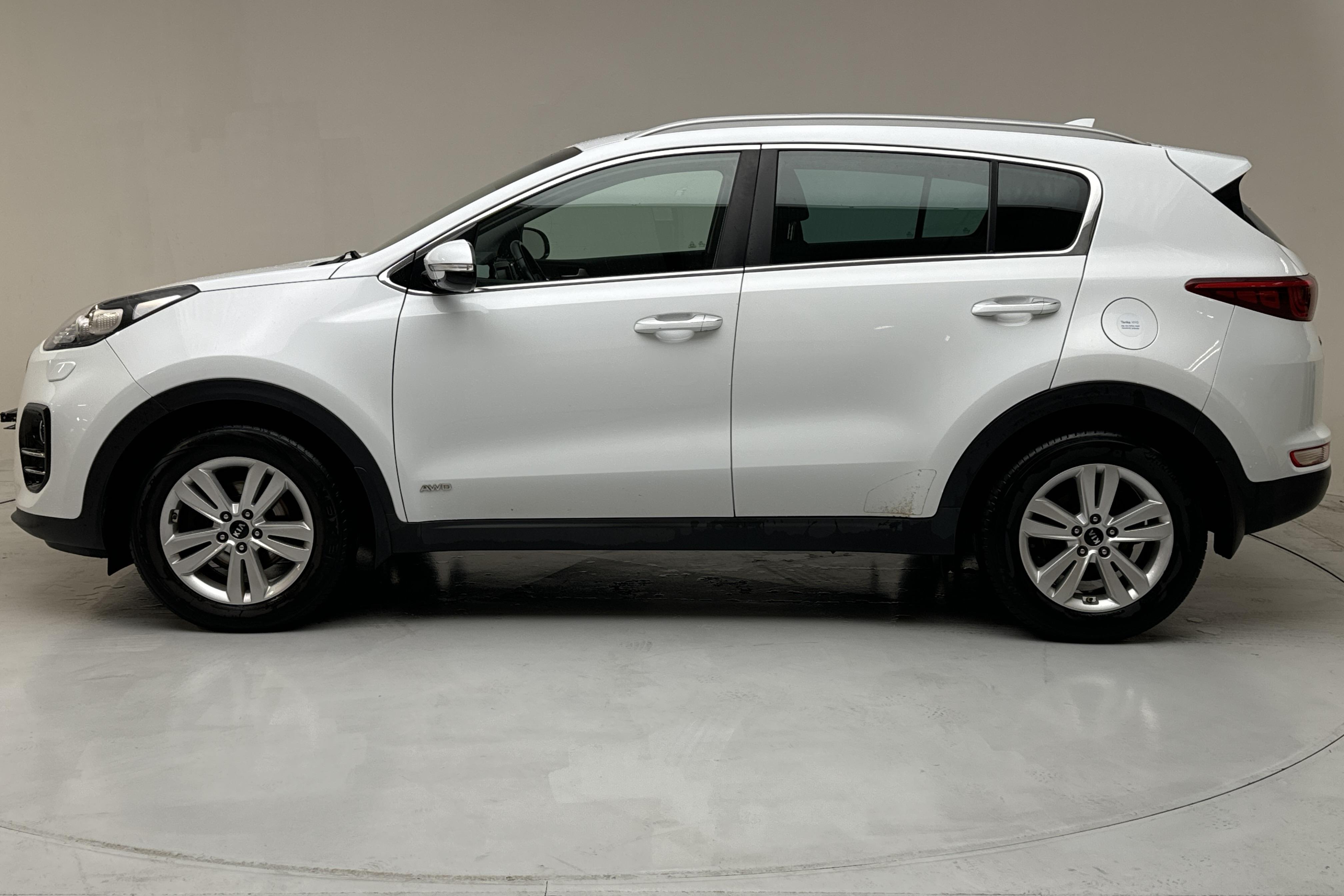 KIA Sportage 2.0 CRDi AWD (184hk) - 113 450 km - Automatic - white - 2016