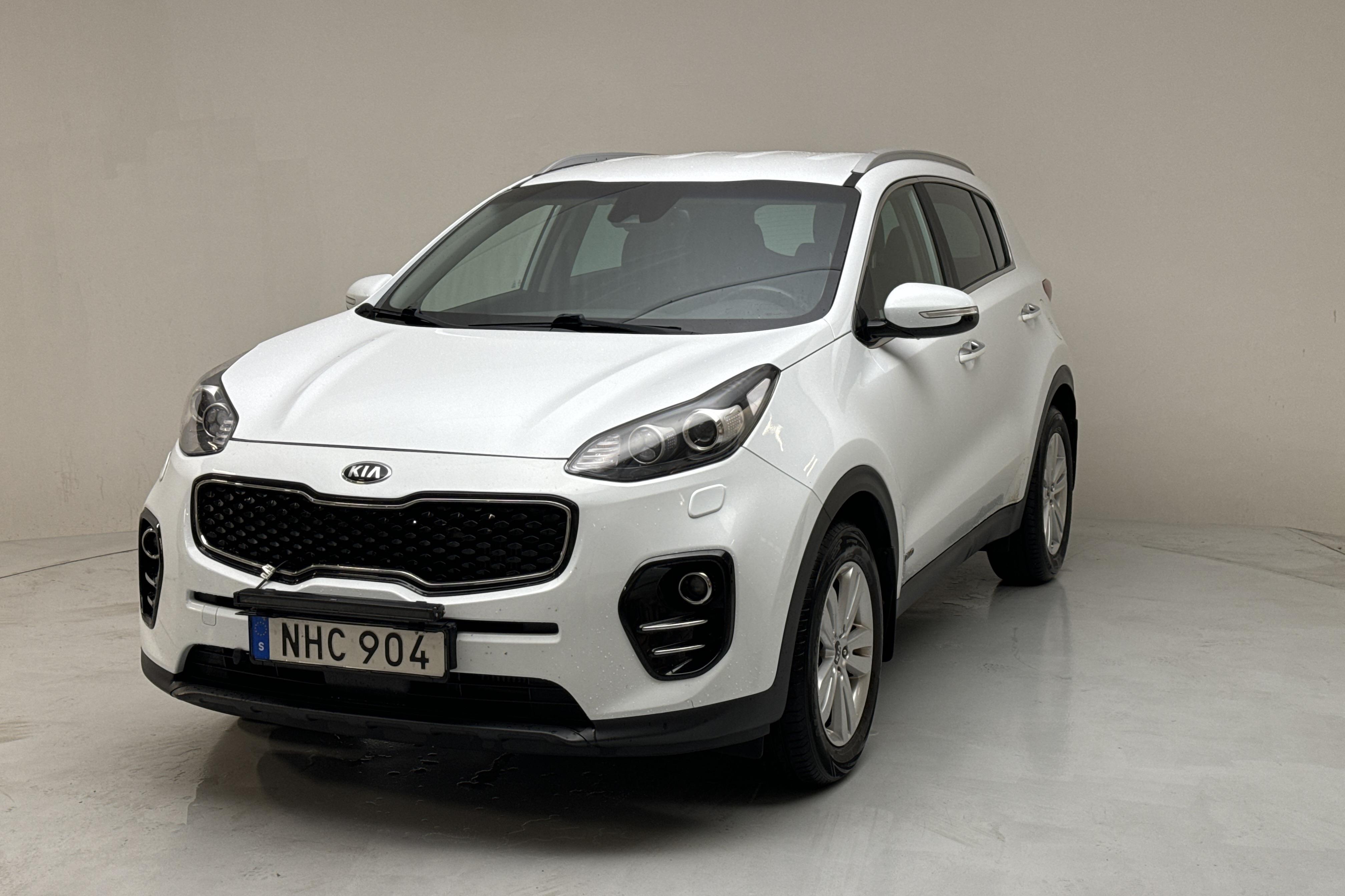 KIA Sportage 2.0 CRDi AWD (184hk) - 11 345 mil - Automat - vit - 2016