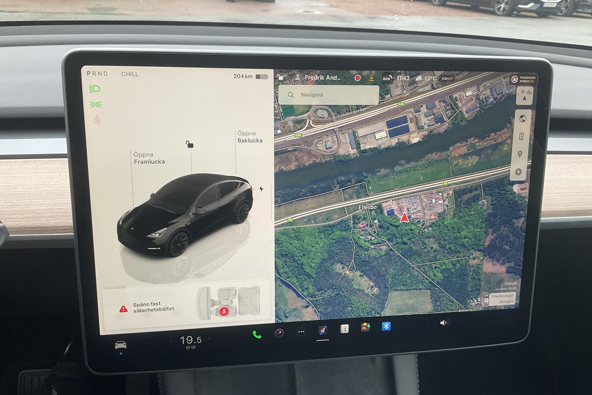 Tesla Model Y Long Range Dual Motor AWD - 42 400 km - Automatic - black - 2023