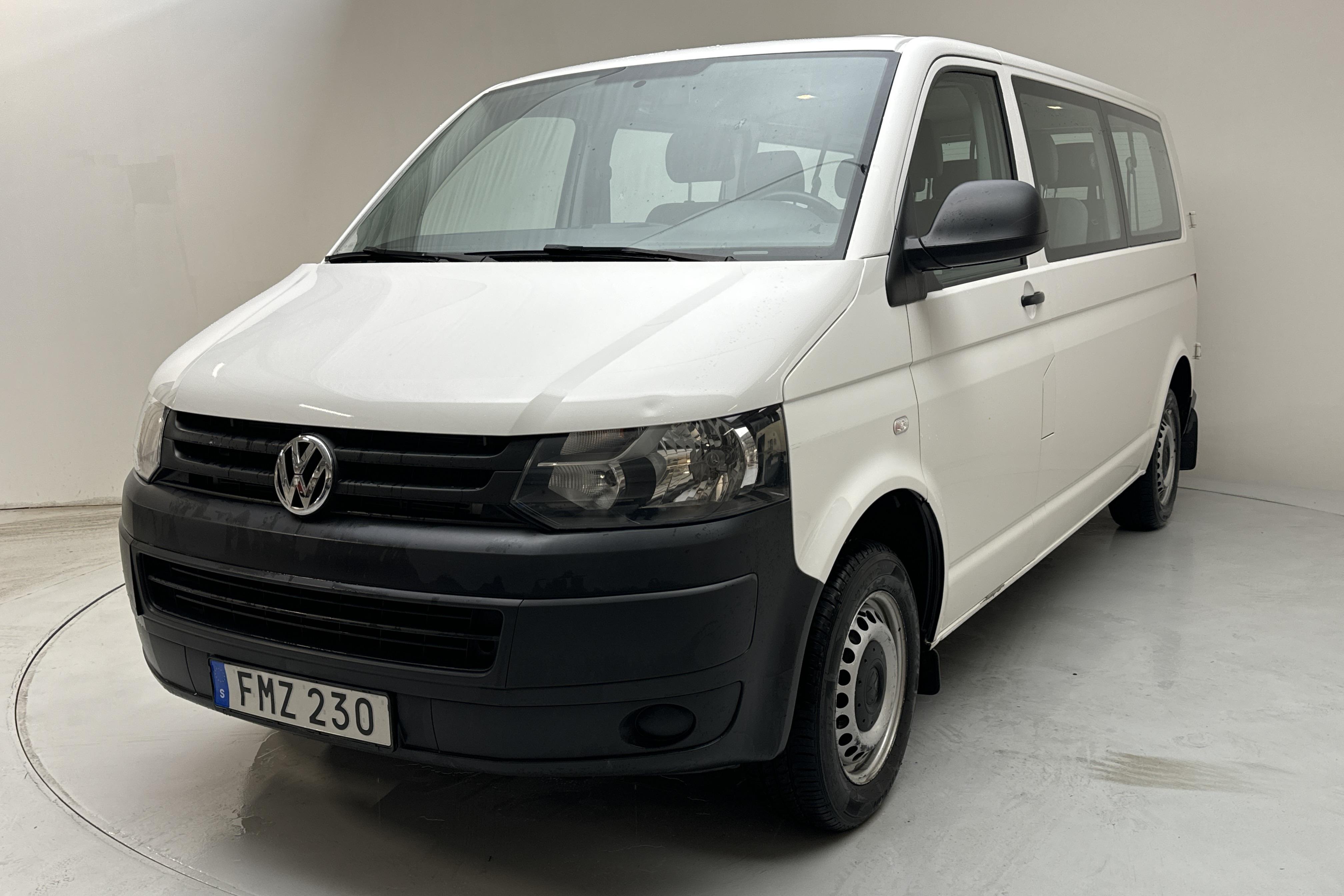 VW Transporter T5 2.0 TDI 4MOTION (140hk) - 9 055 mil - Manuell - vit - 2015