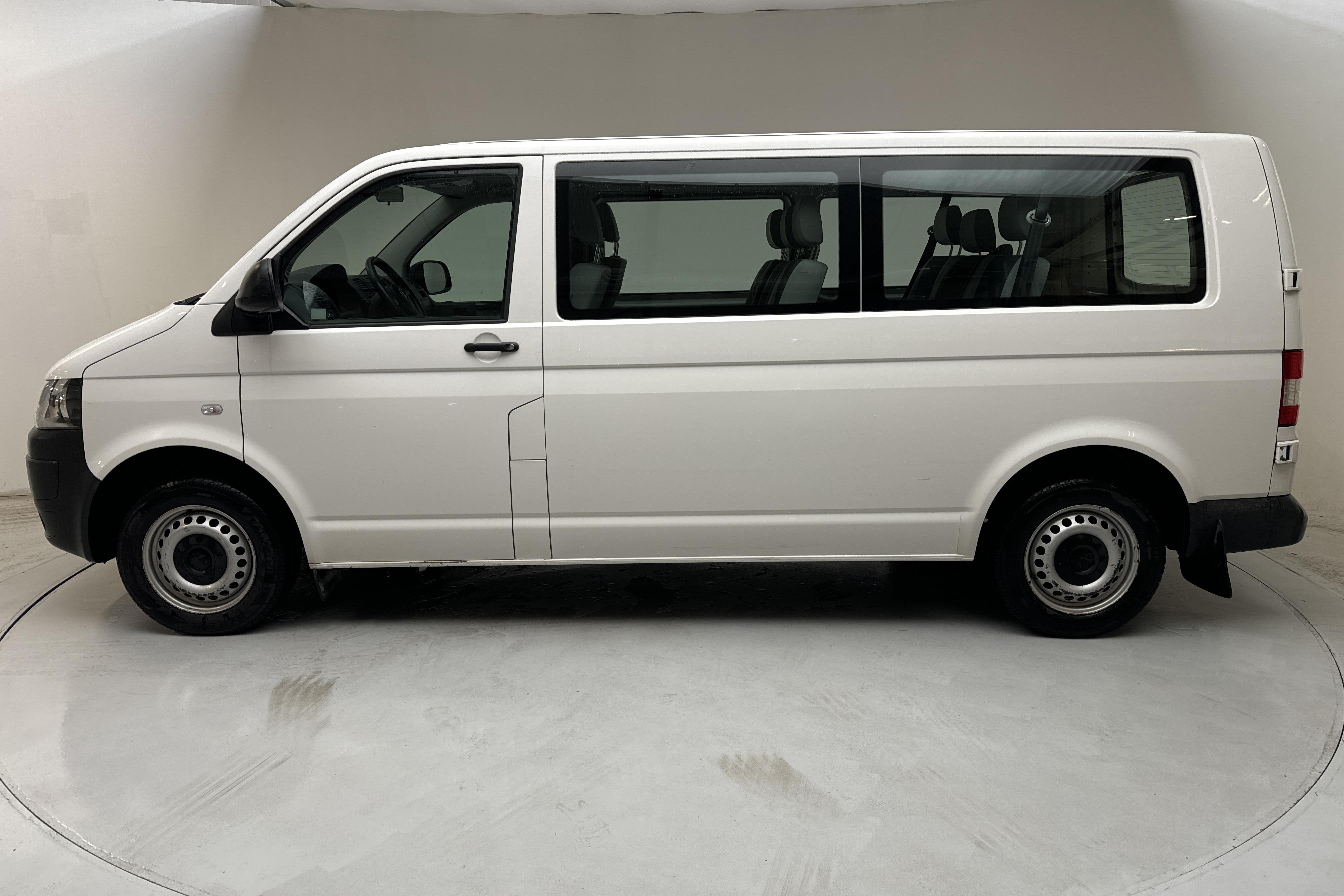 VW Transporter T5 2.0 TDI 4MOTION (140hk) - 90 550 km - Manualna - biały - 2015