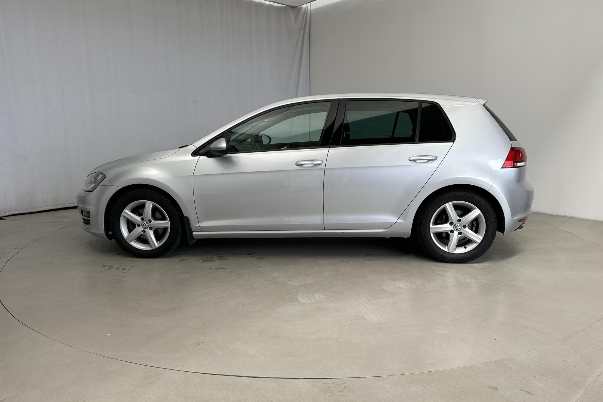 VW Golf VII 1.4 TSI 5dr (140hk) - 119 410 km - Automaattinen - hopea - 2014