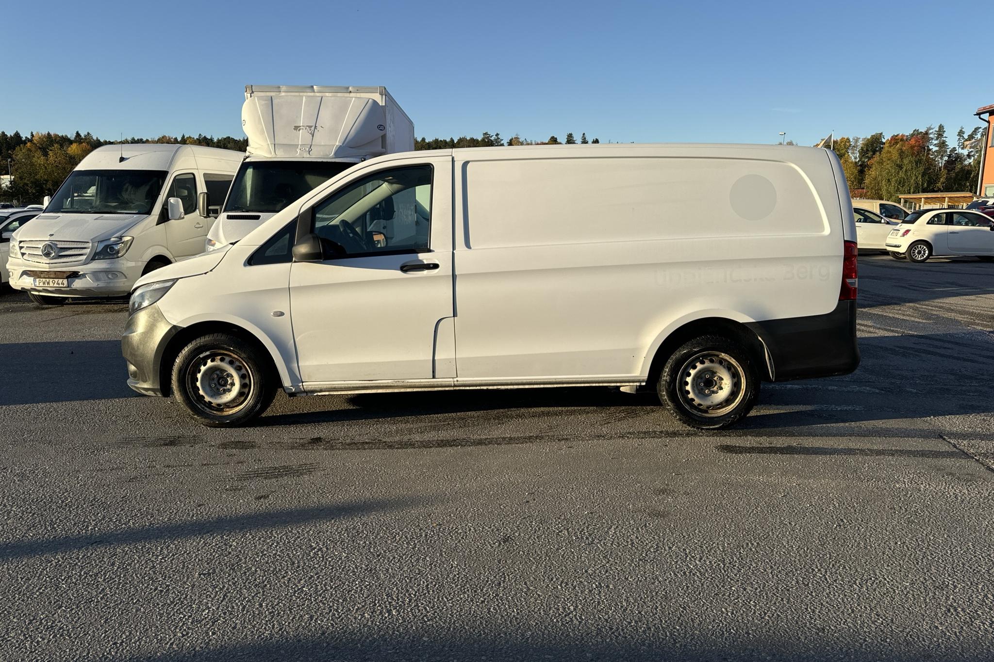 Mercedes Vito 109 CDI W640 (88hk) - 268 670 km - Manual - white - 2017