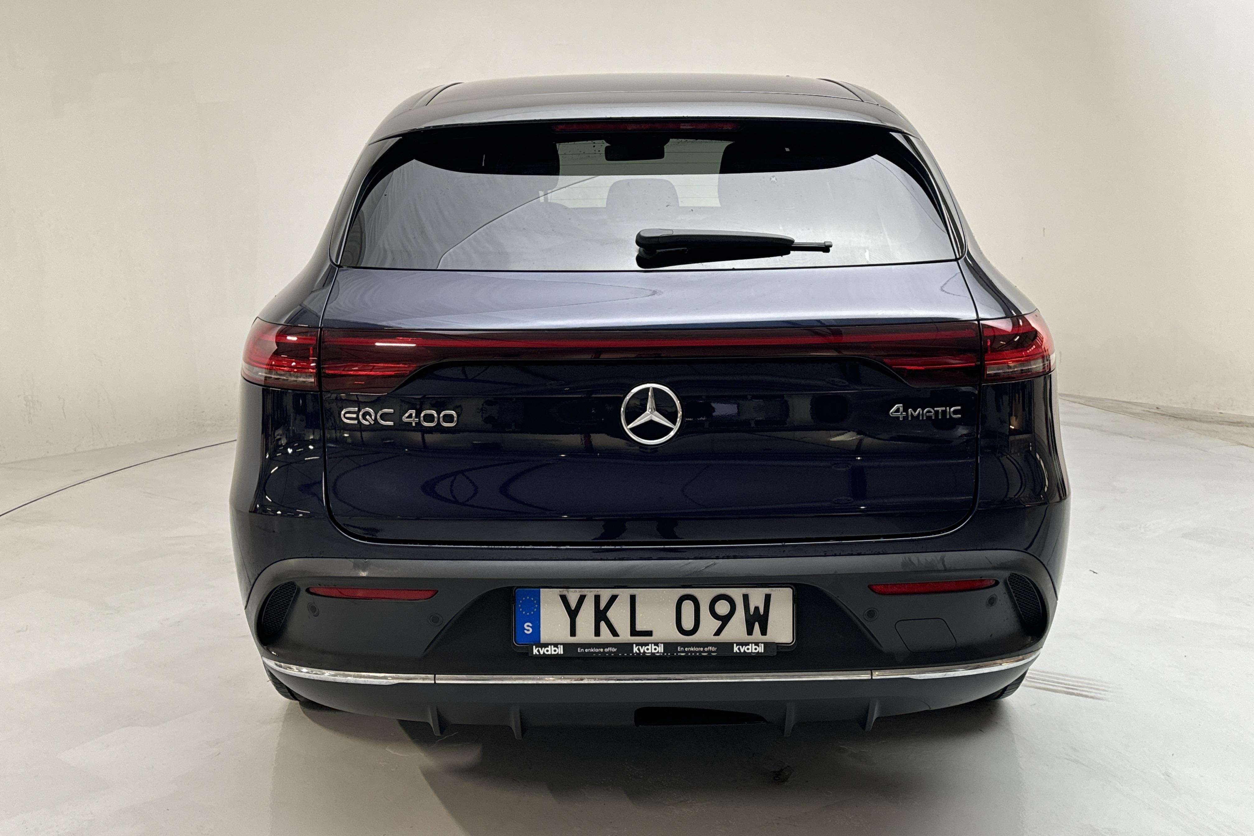 Mercedes EQC 400 4MATIC 80,0 kWh N293 (408hk) - 82 620 km - Automaatne - Dark Blue - 2022