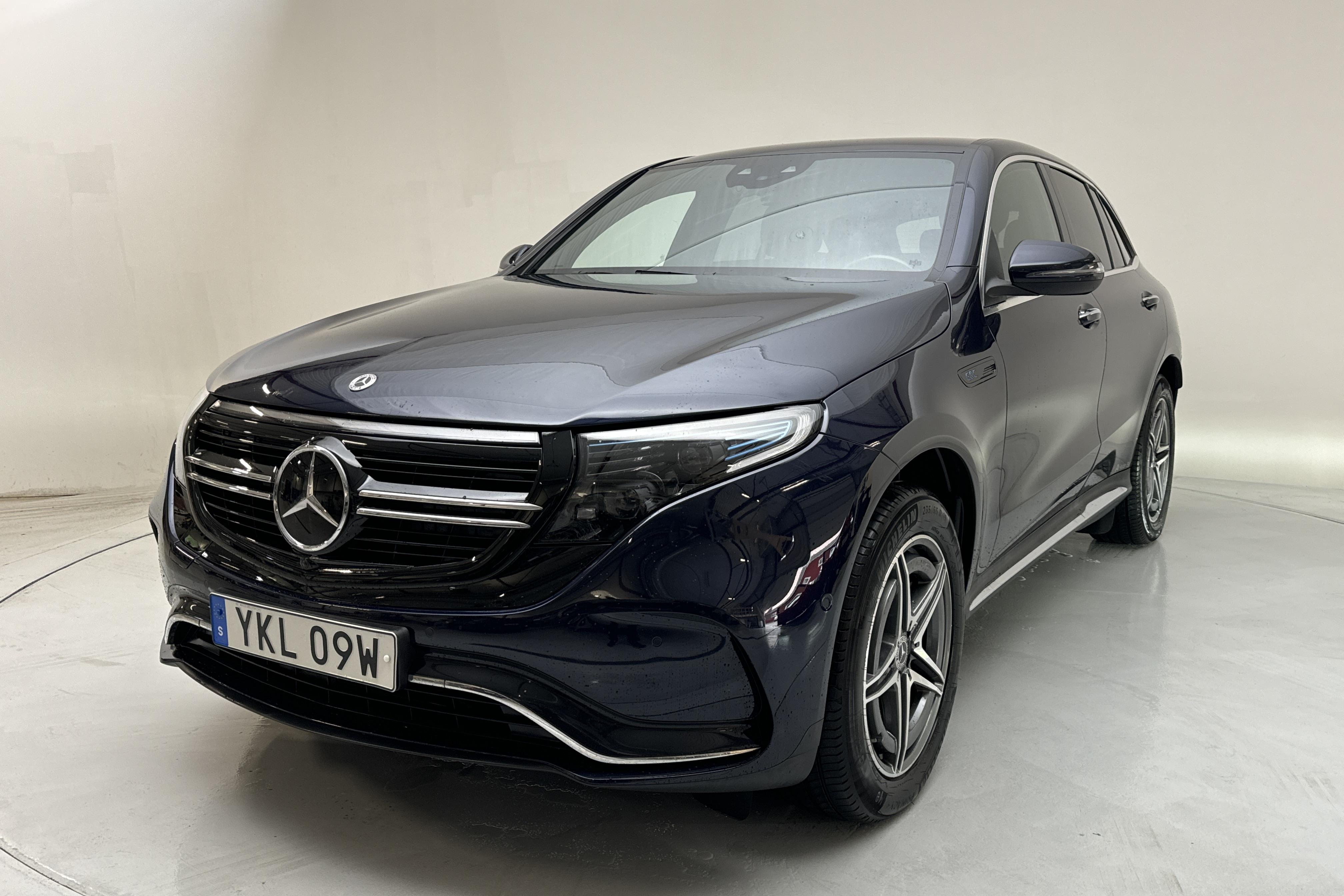 Mercedes EQC 400 4MATIC 80,0 kWh N293 (408hk) - 82 620 km - Automatic - Dark Blue - 2022