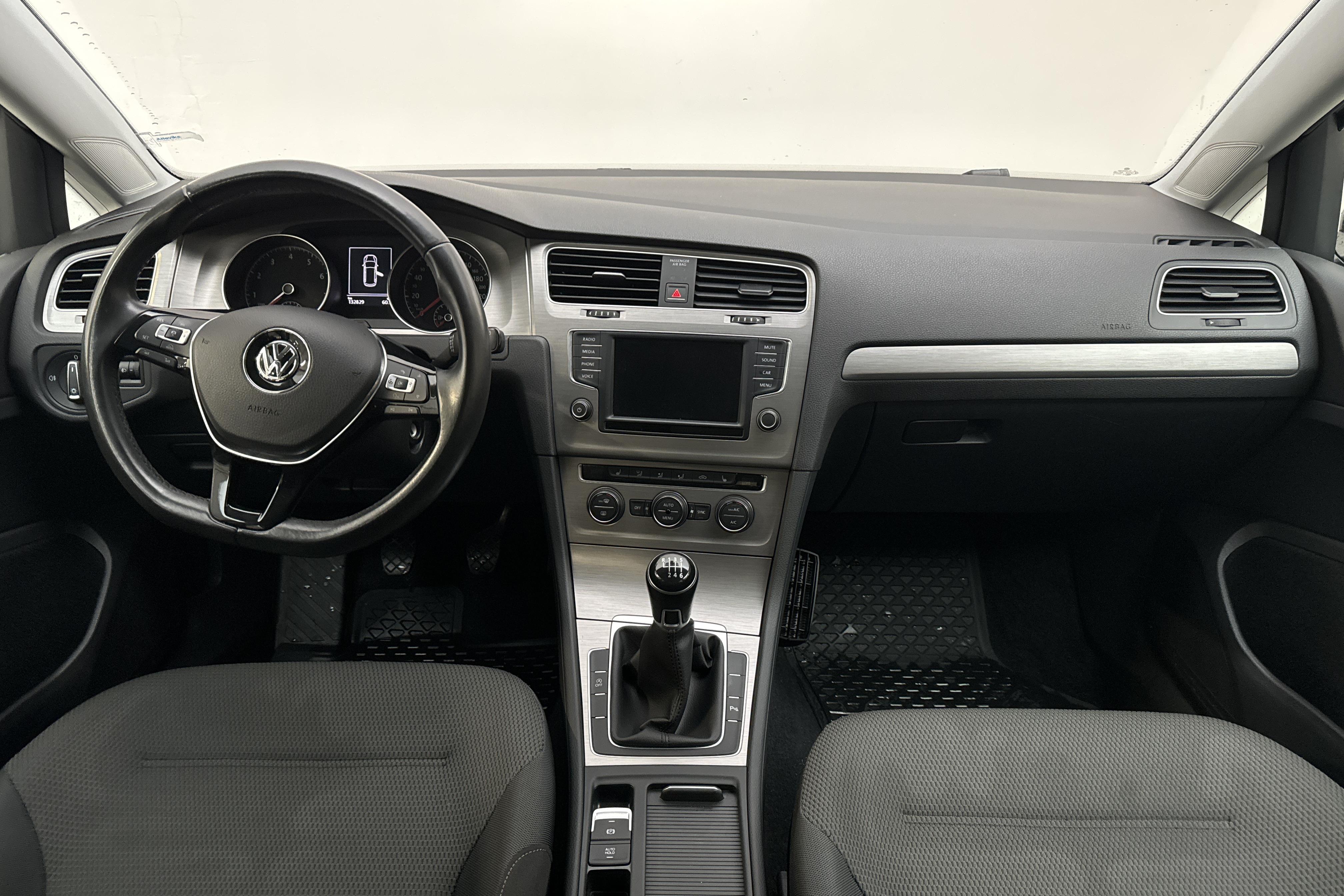 VW Golf VII 1.4 TSI Multifuel Sportscombi (125hk) - 13 282 mil - Manuell - grå - 2017