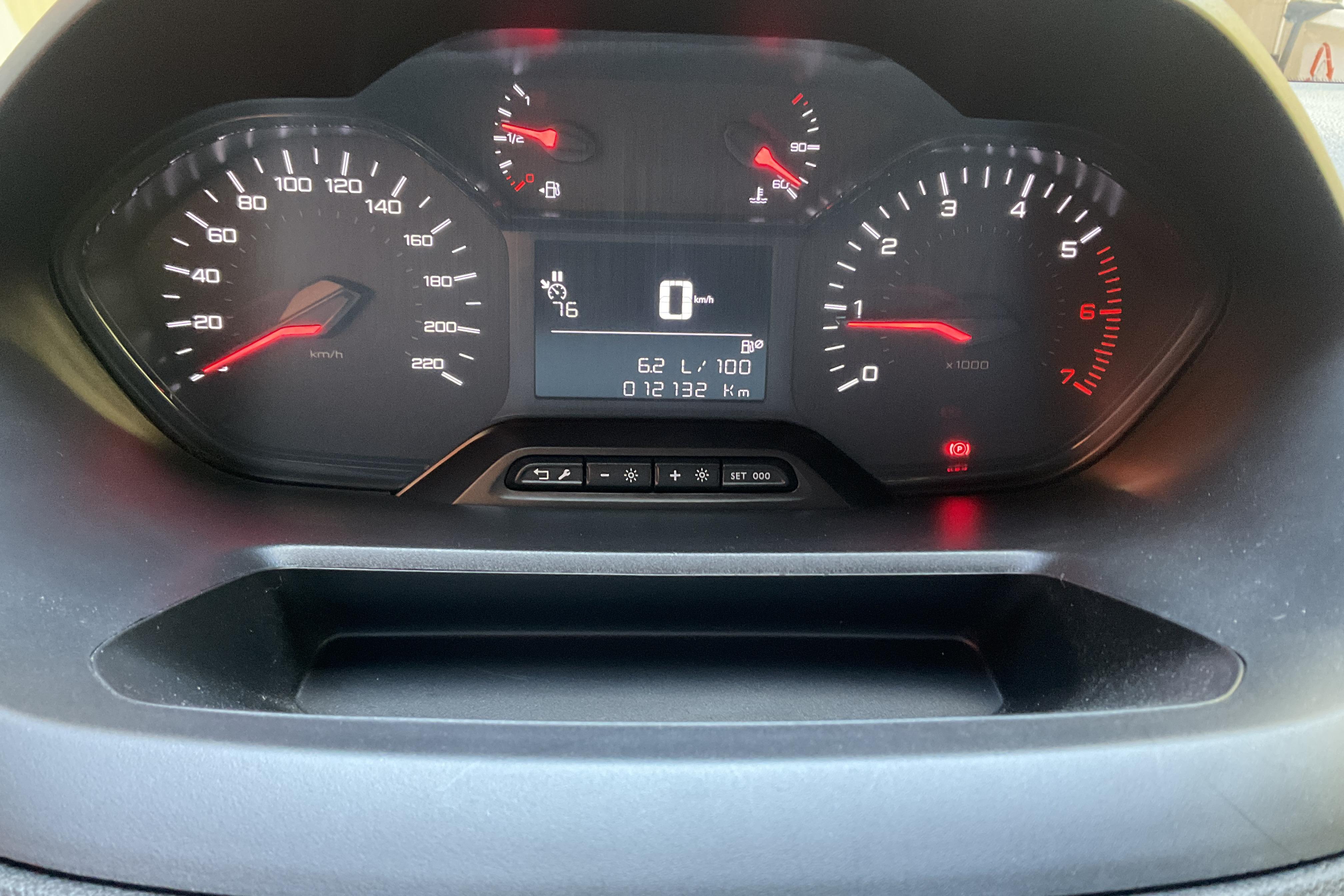 Peugeot Partner 1.5 HDI Skåp (75hk) - 12 130 km - Manuaalinen - valkoinen - 2021